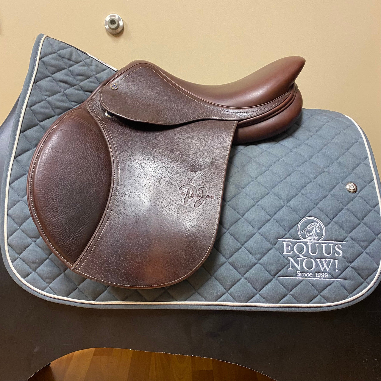 Used PJ Premiere Jump Saddle 15 Inch Medium Tree - sku to order - 9000316