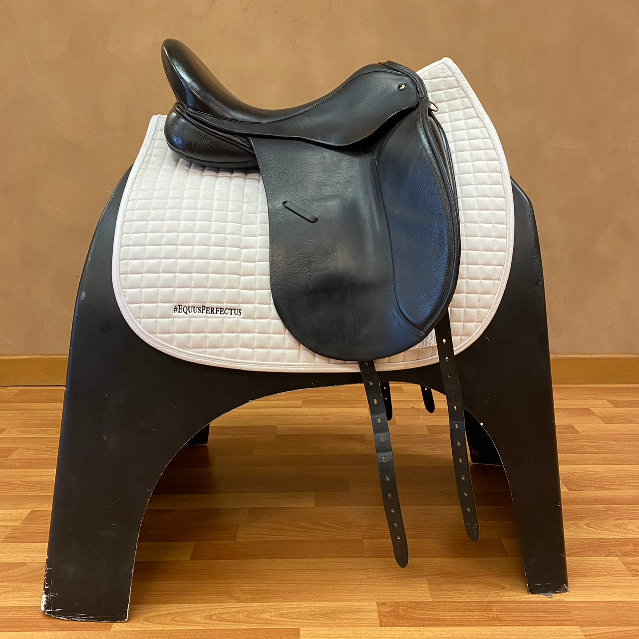 Used JRD Bella Dressage Saddle 17 Inch Wide Tree - sku to order - 5003828