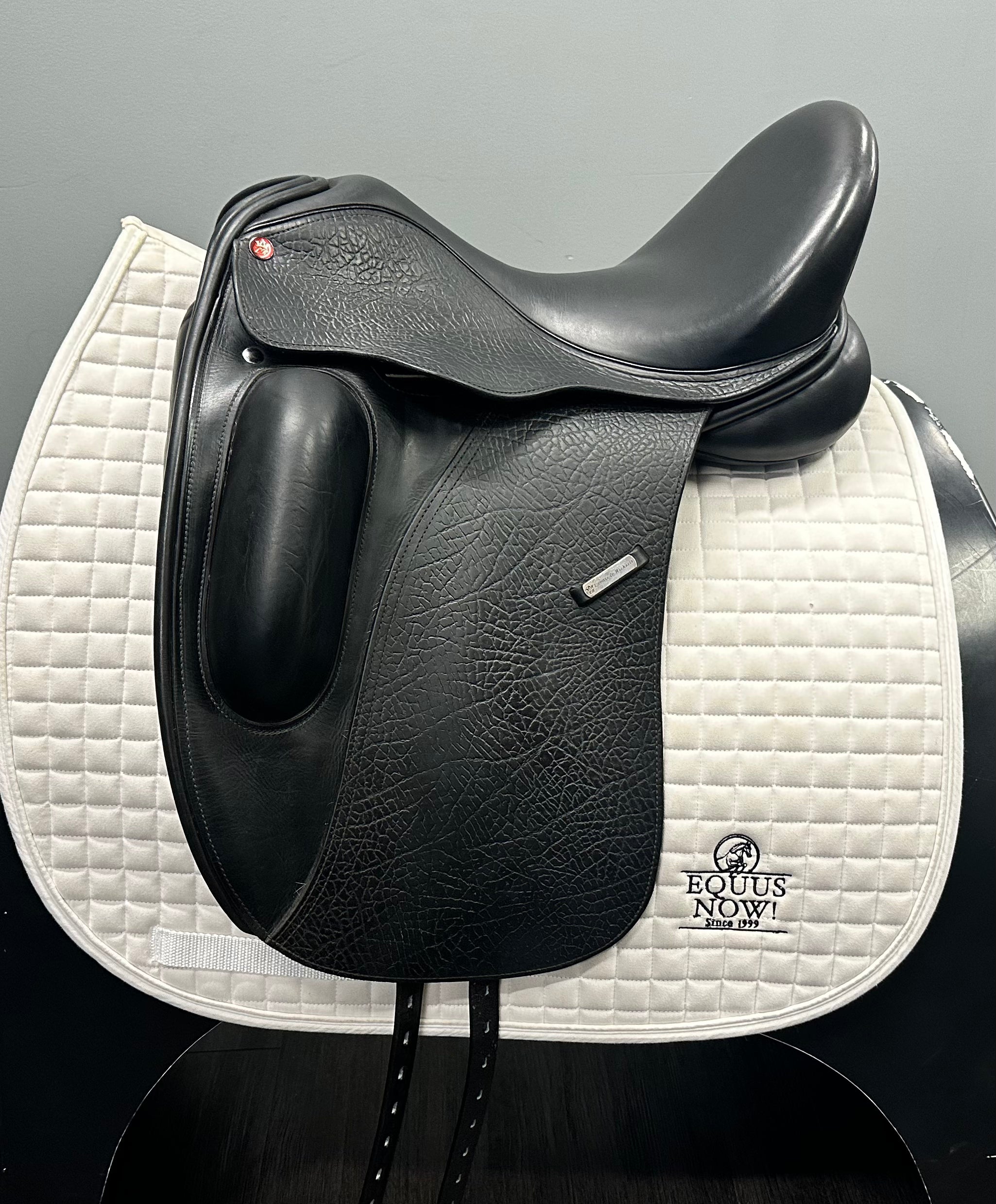 Used Lovatt & Ricketts Dressage Saddle 17.5 Wide Tree