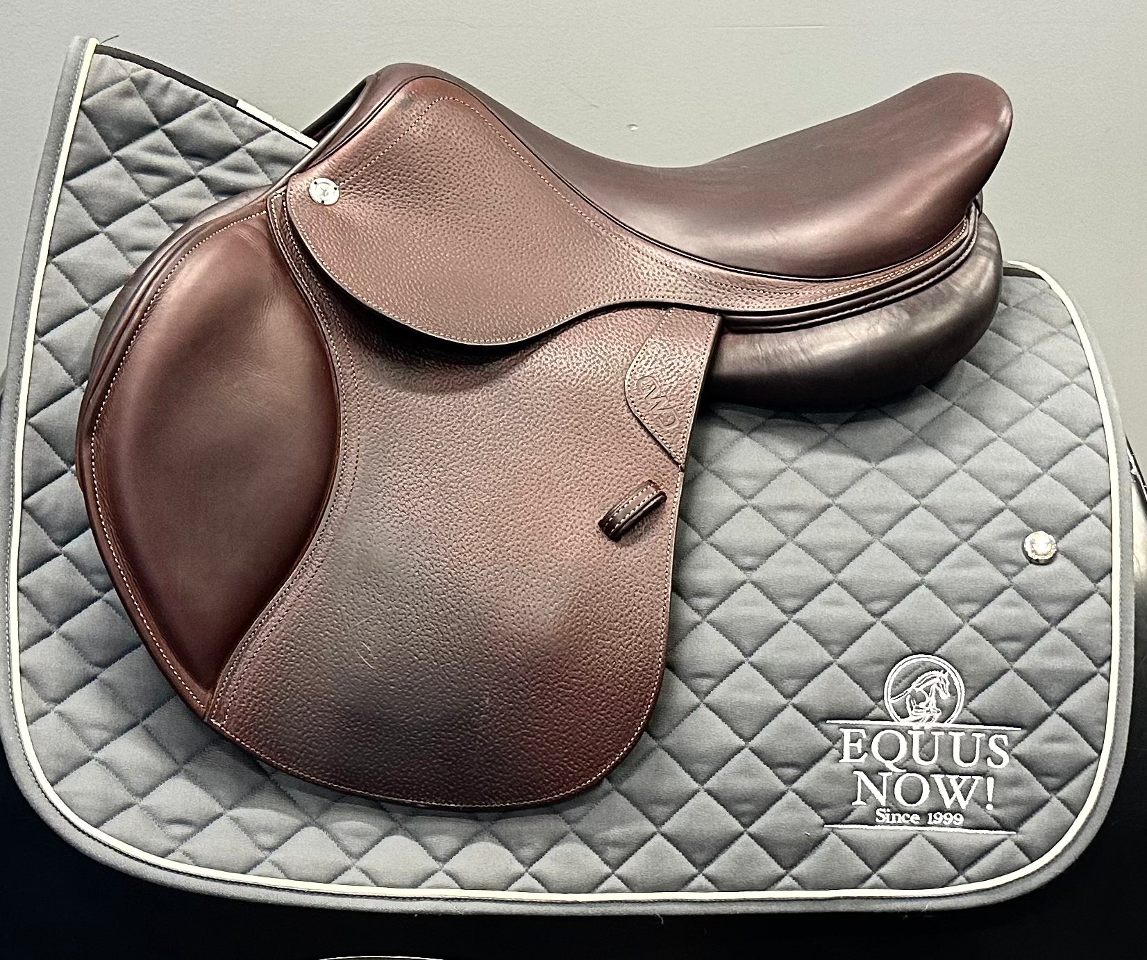 Used CWD Jump Saddle 17" Medium Tree