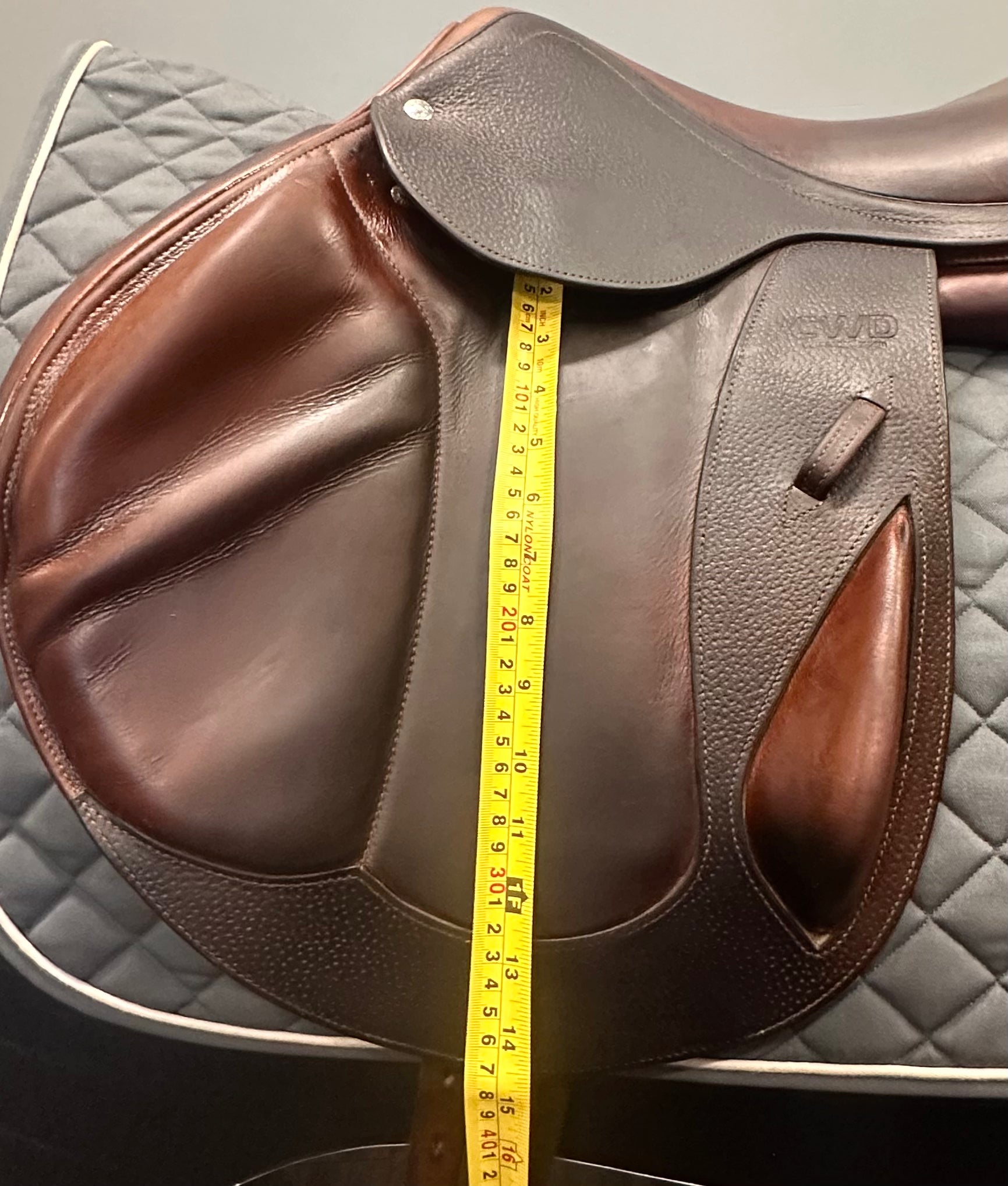 Used CWD Jump Saddle 18" Medium Tree