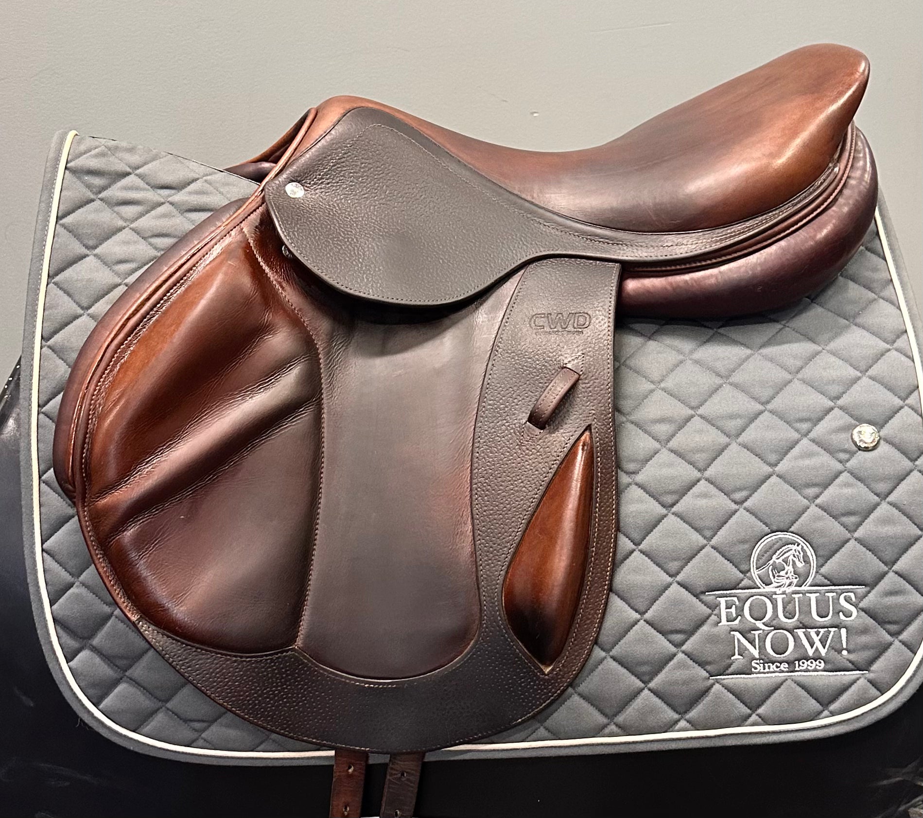 Used CWD Jump Saddle 18" Medium Tree