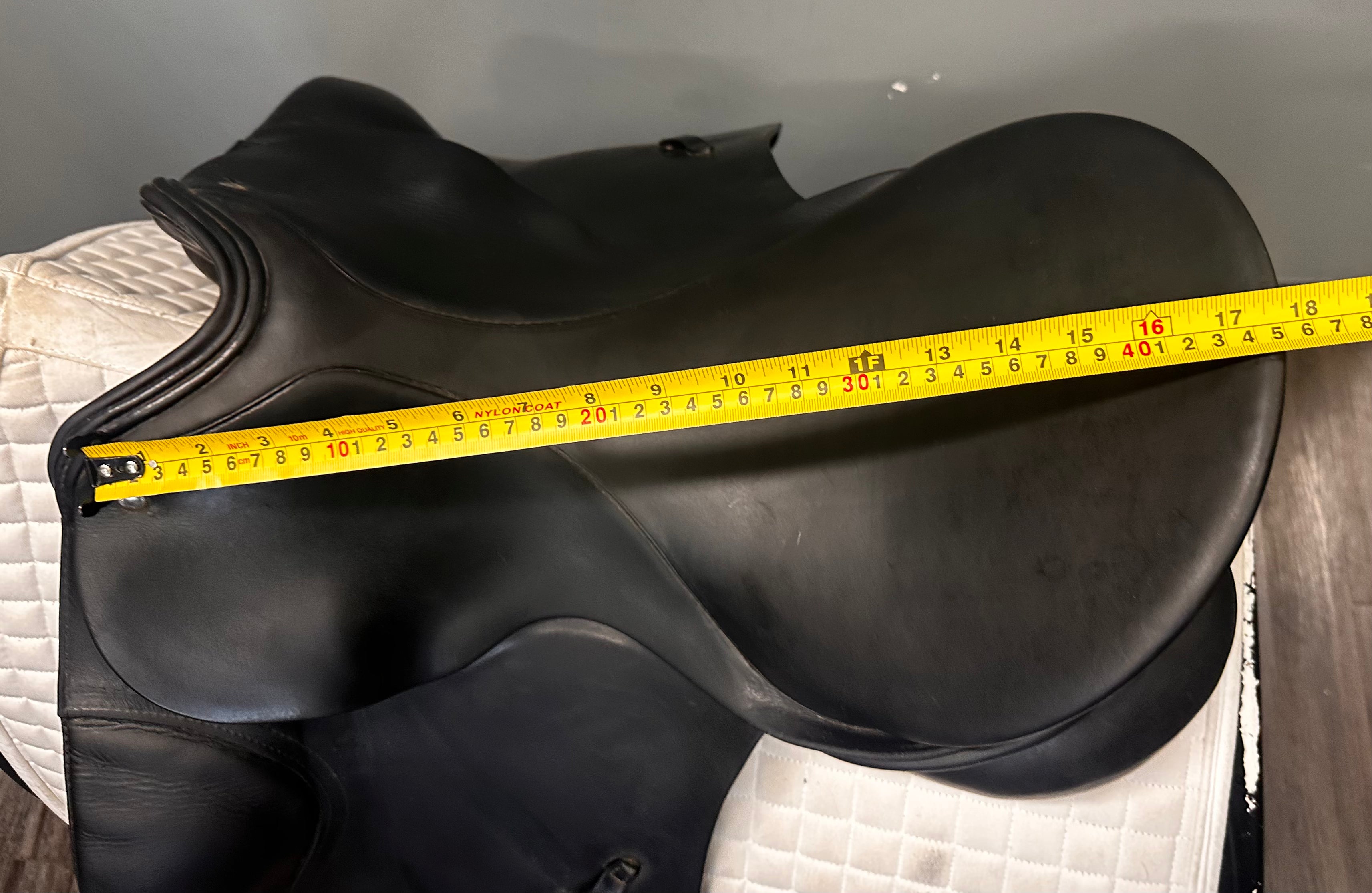 Used Passier Dressage Saddle 17.5" Medium Wide Tree
