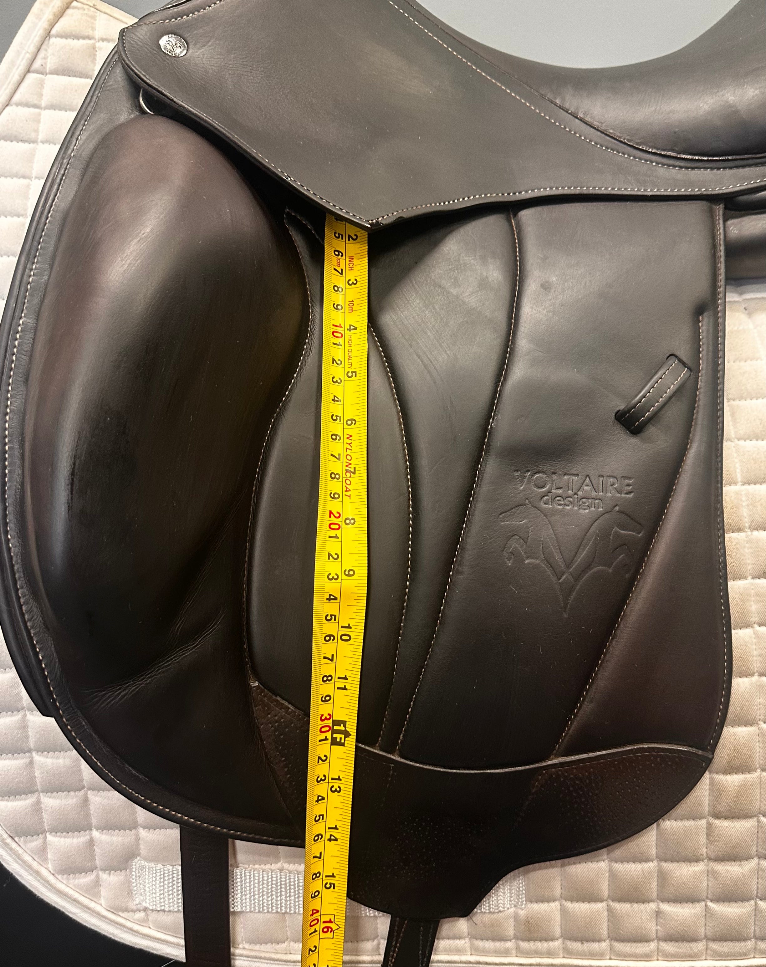 Used Voltaire Adelaide Dressage Saddle 17" Medium Wide Tree