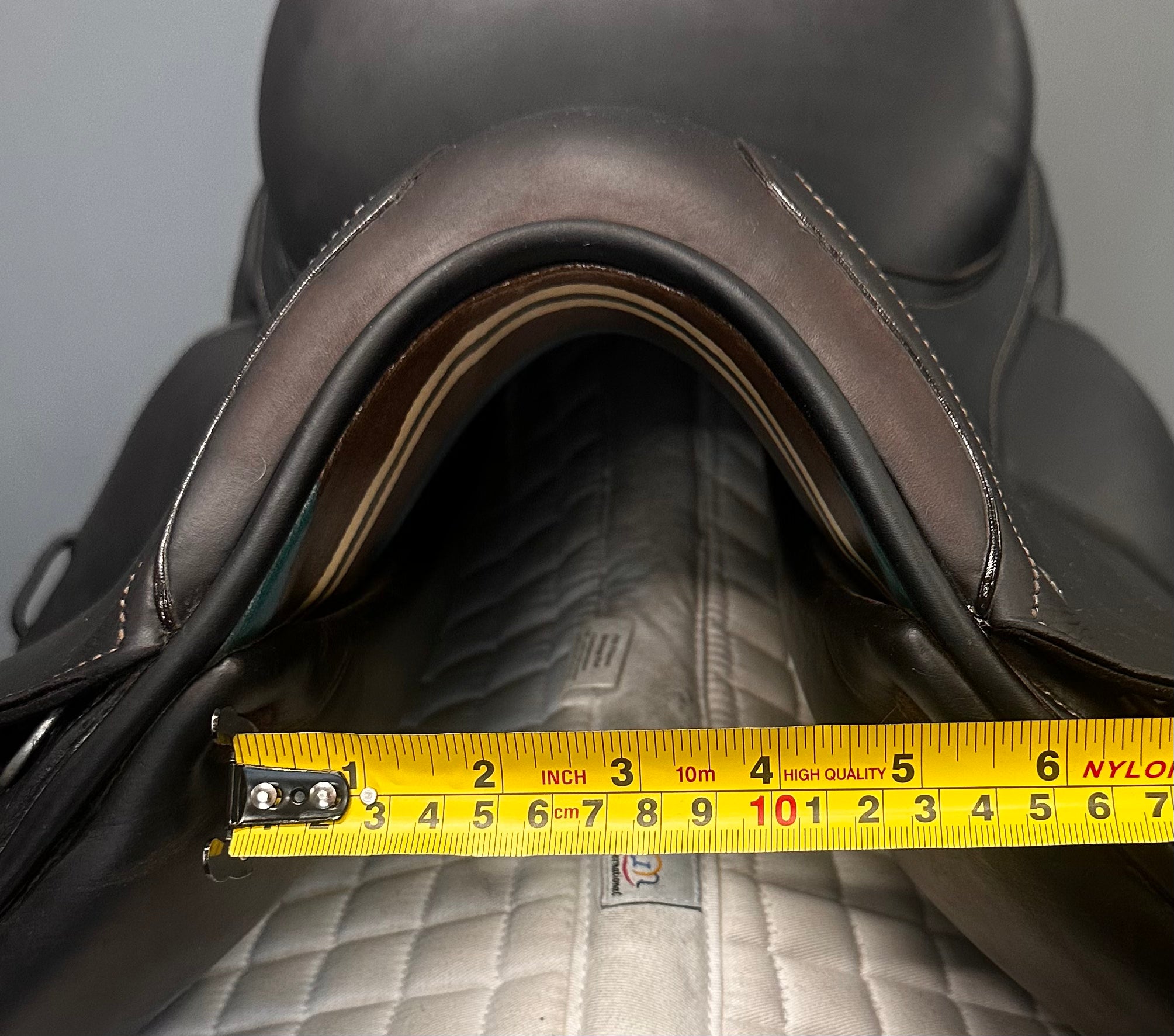 Used Voltaire Adelaide Dressage Saddle 17" Medium Wide Tree