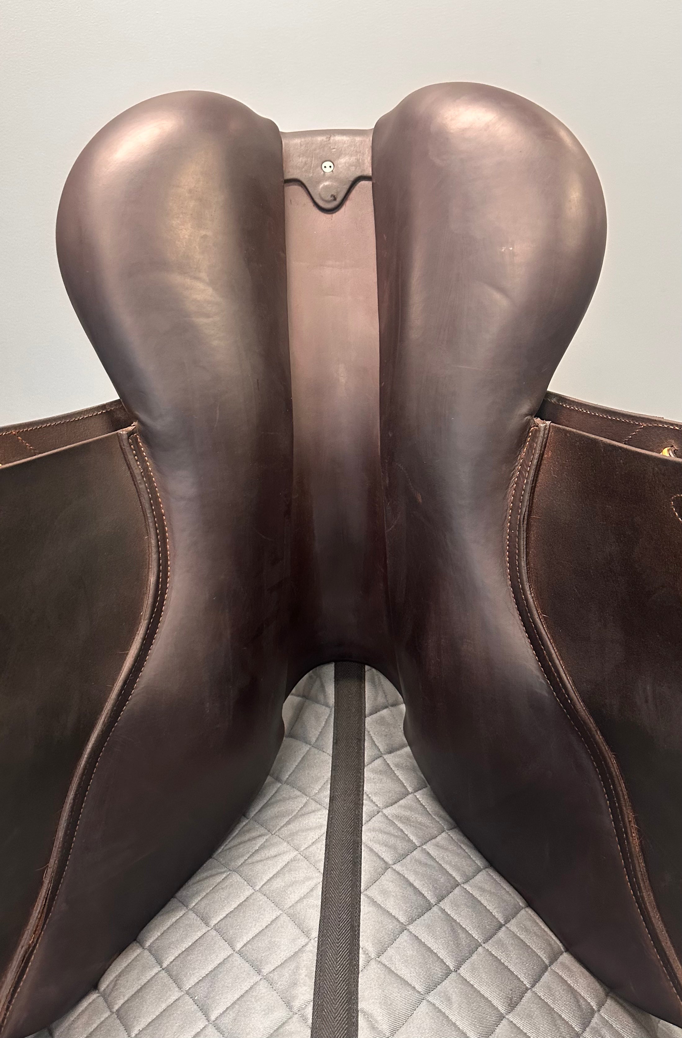 Used CWD Jump Saddle 18" Medium Gullet