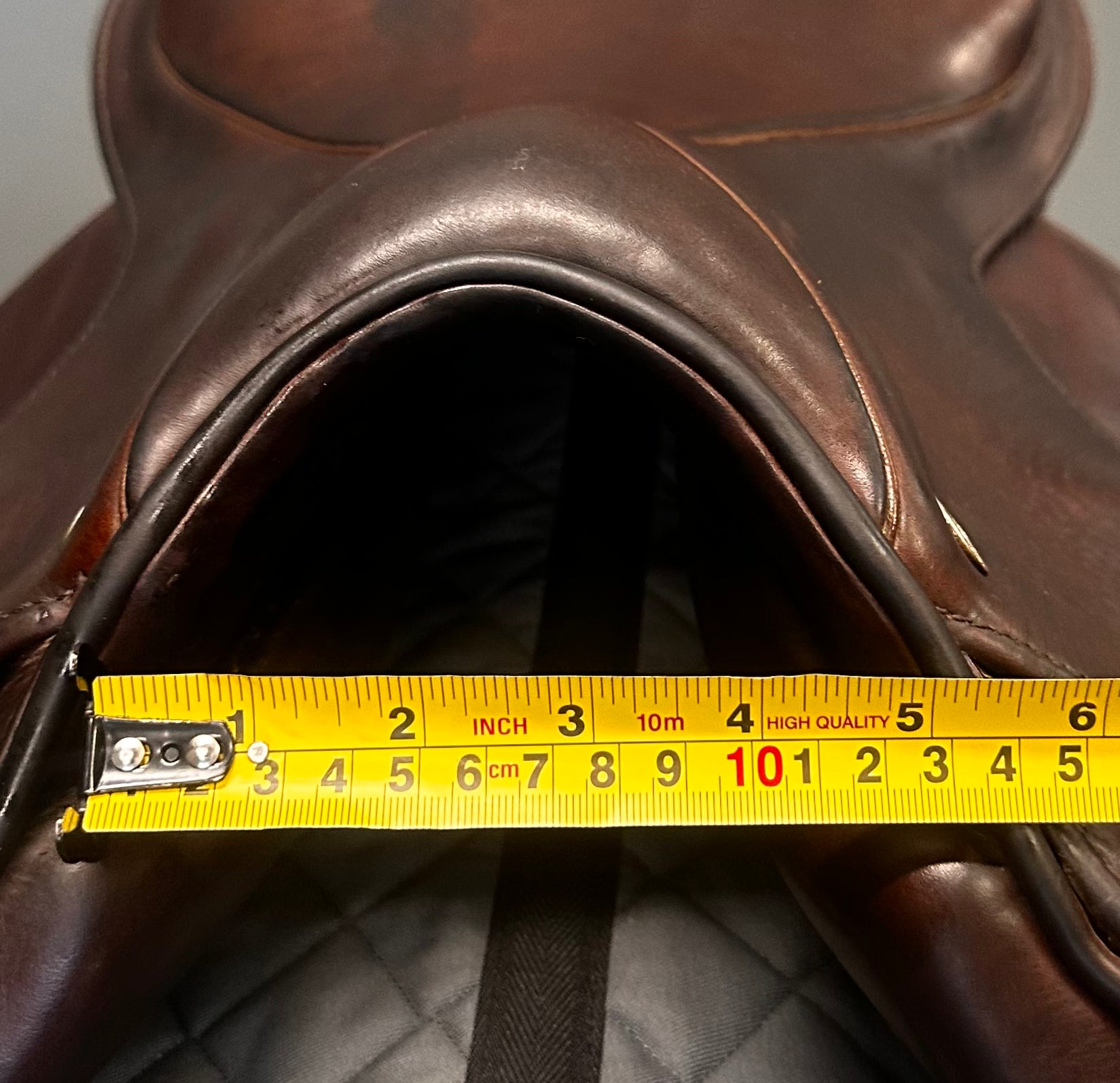 Used M Toulouse Jump Saddle 17" Medium Wide Gullet