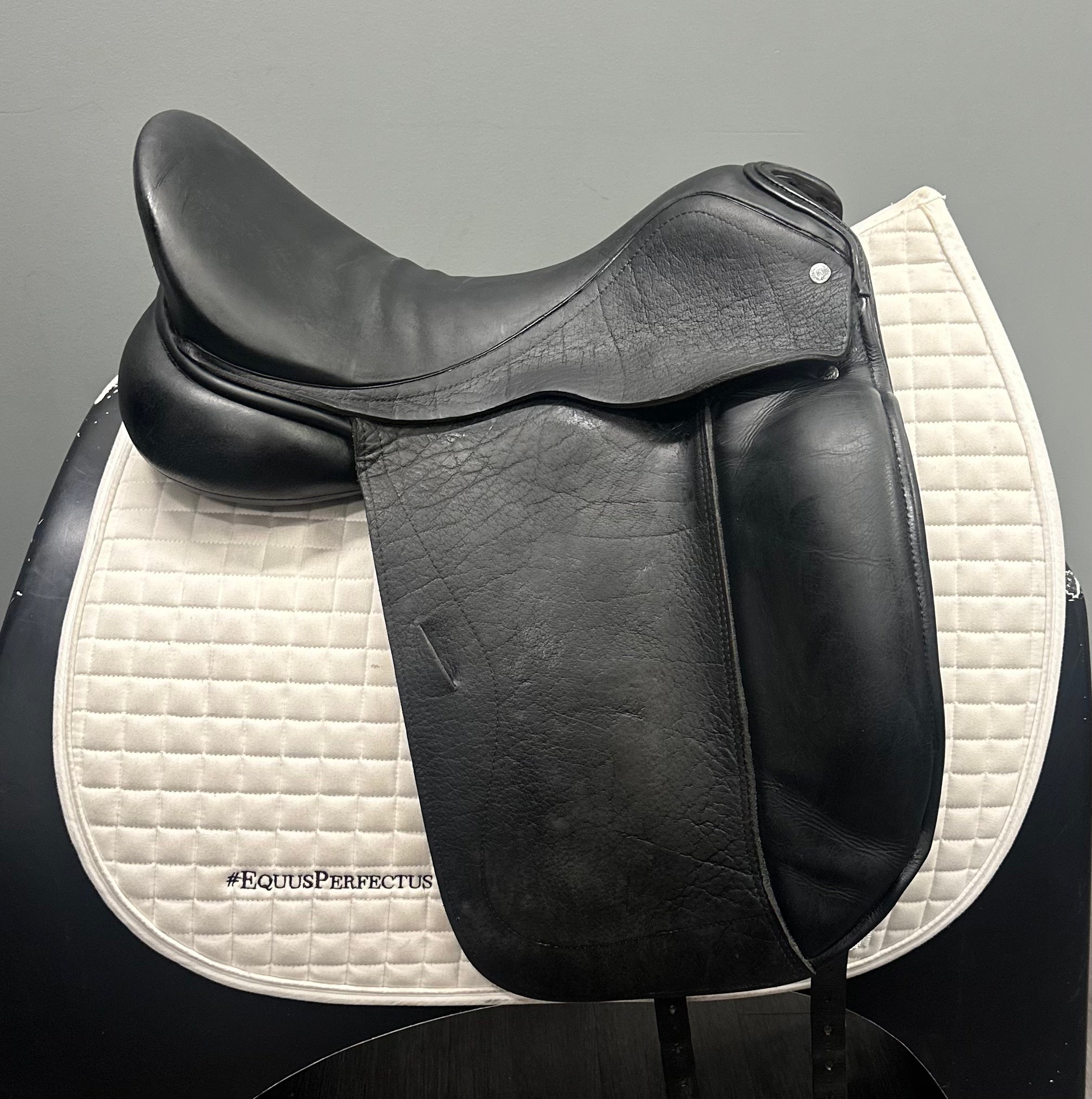 Used Custom Dressage Saddle 18" Medium Tree