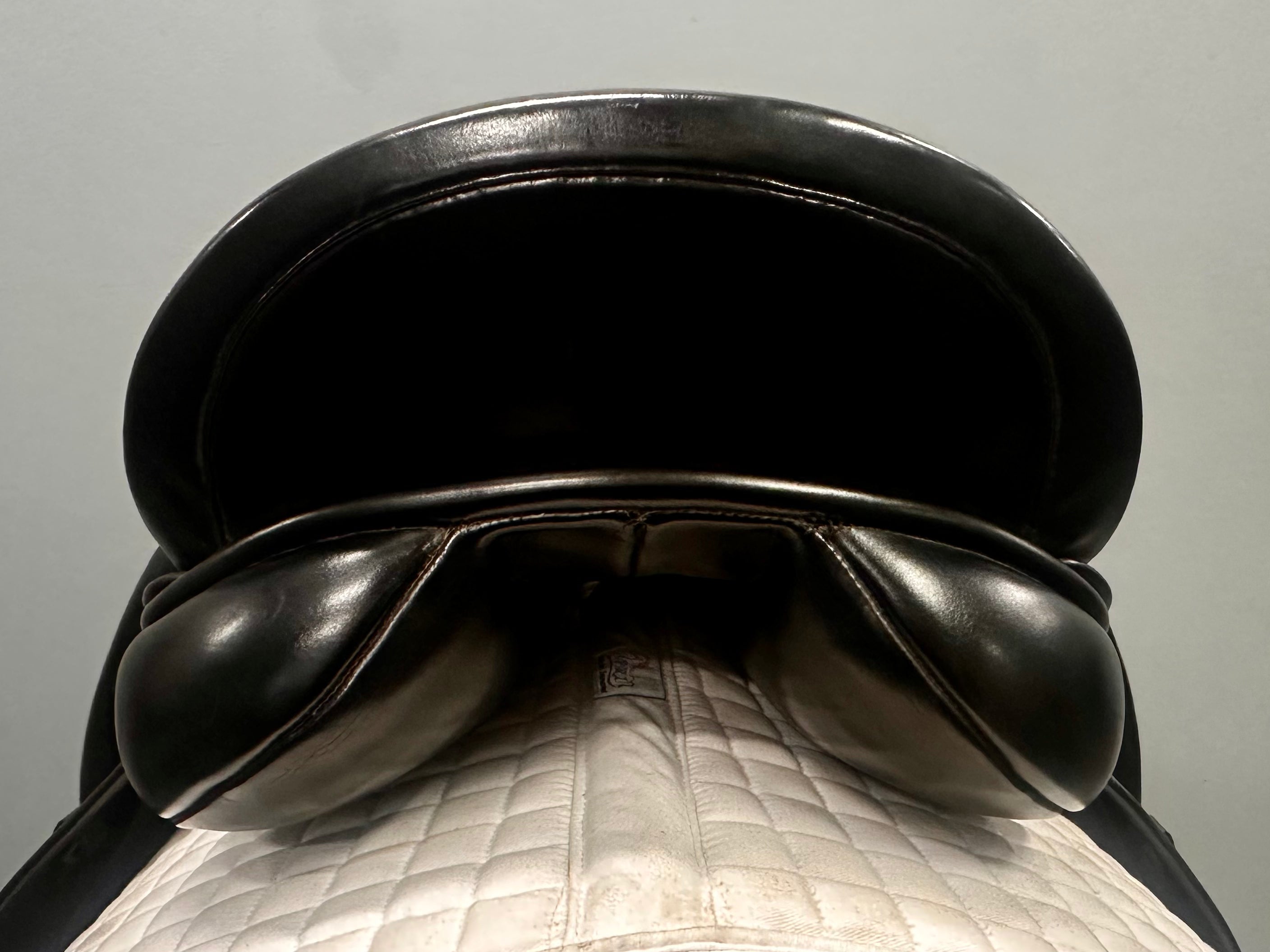 Used County Fusion Dressage Saddle 17.5" Medium Tree