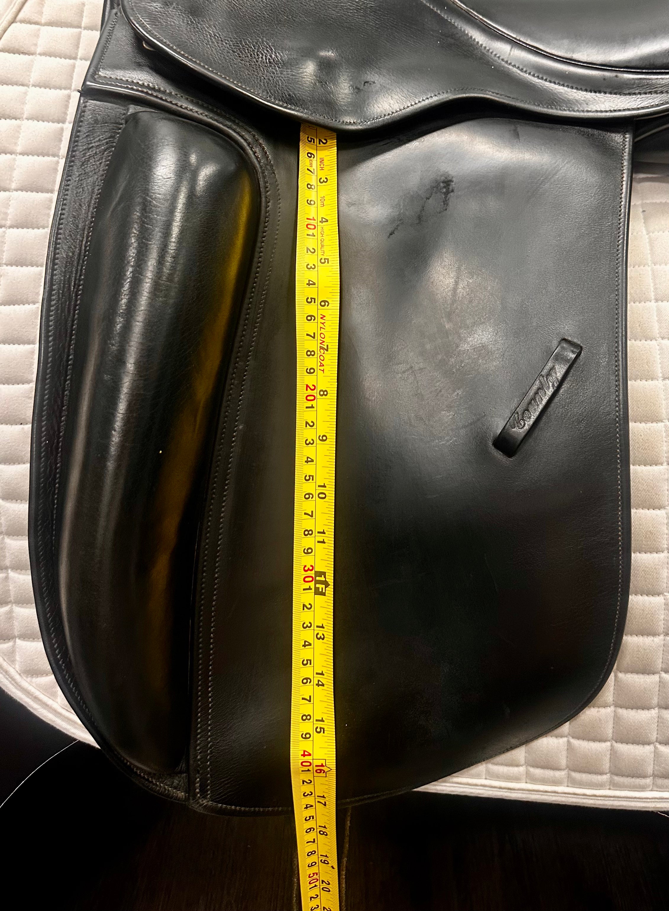 Used County Fusion Dressage Saddle 17.5" Medium Tree