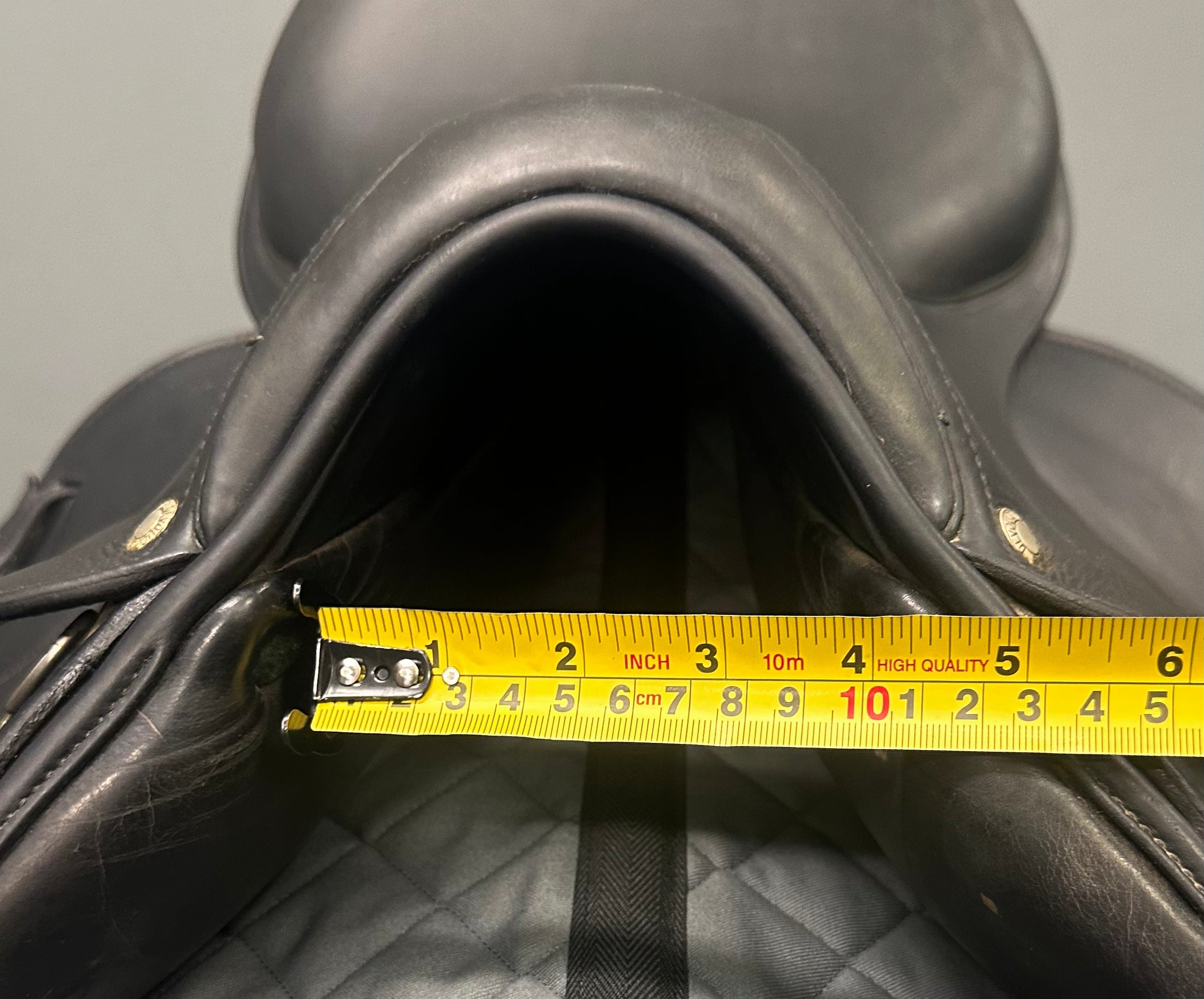 Used Black Devacoux Chiberta Jump Saddle 16.5" Medium Tree