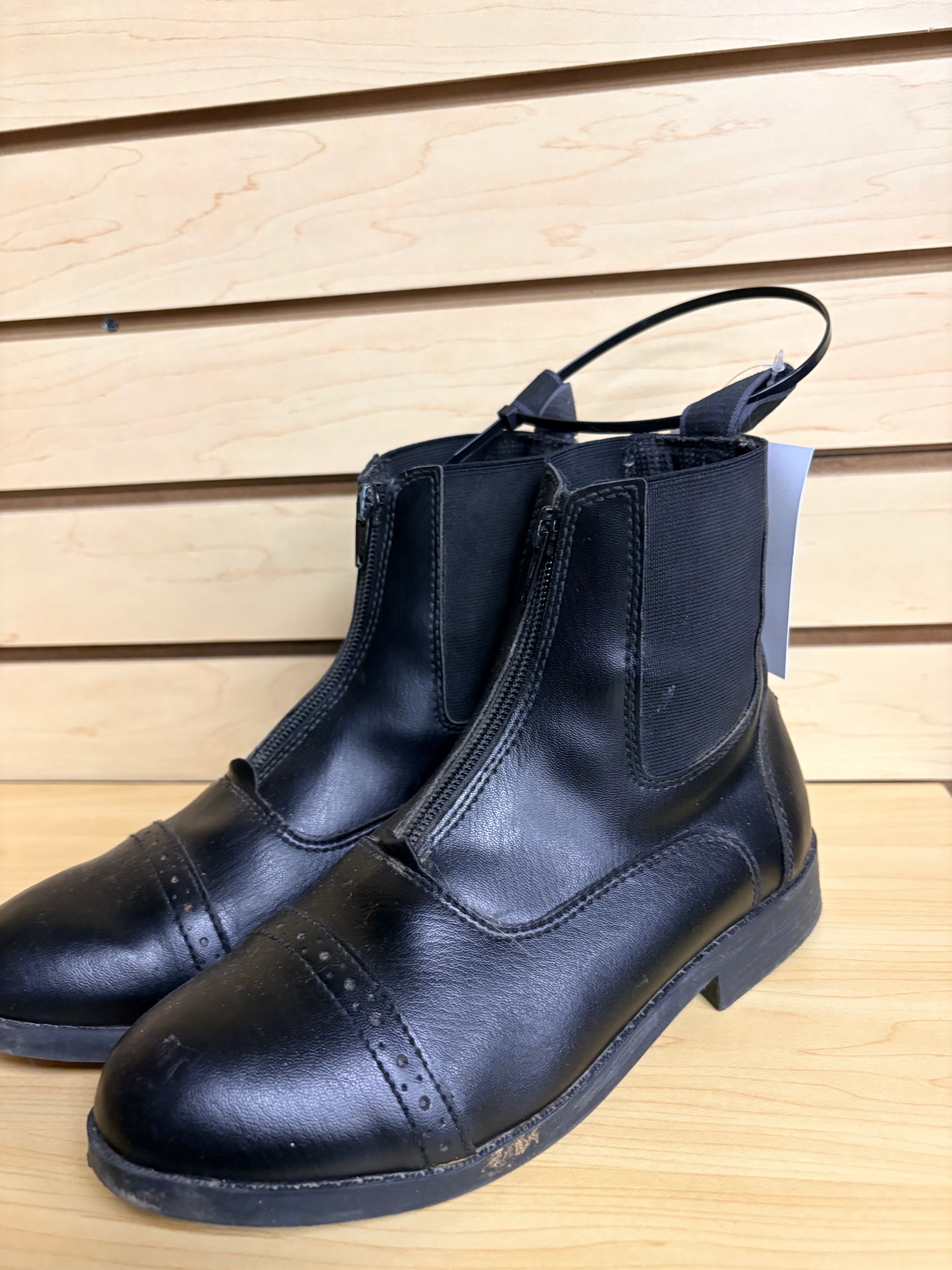 Used 6 Black Equistar Paddock Boots