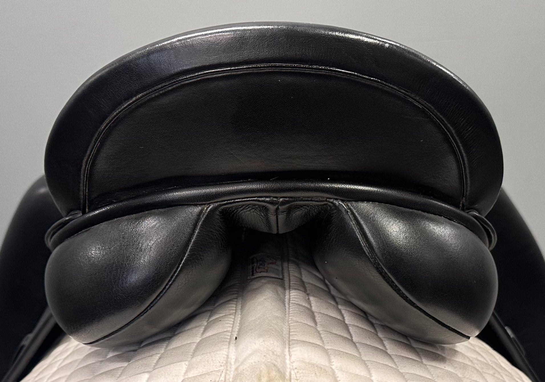 Used County Fusion Dressage Saddle 17" Medium Tree