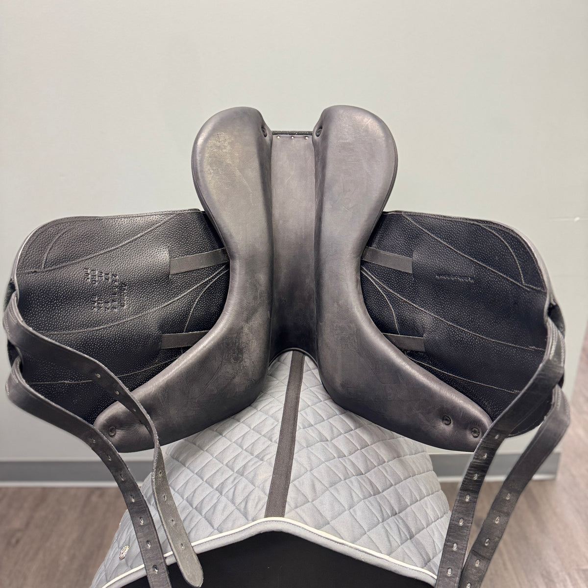 Used Forestier Aachen Dressage Saddle 17" Medium Tree