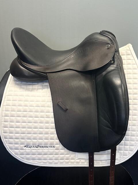 Used Trilogy Verago Elite Dressage Saddle 18" Wide Tree