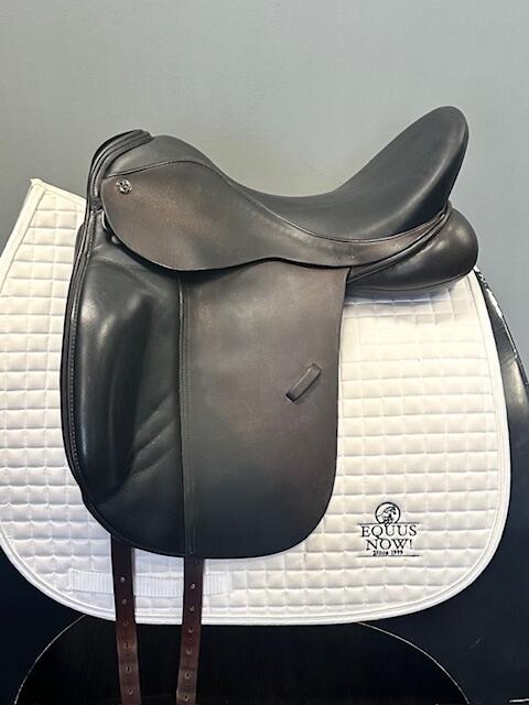 Used Trilogy Verago Elite Dressage Saddle 18" Wide Tree