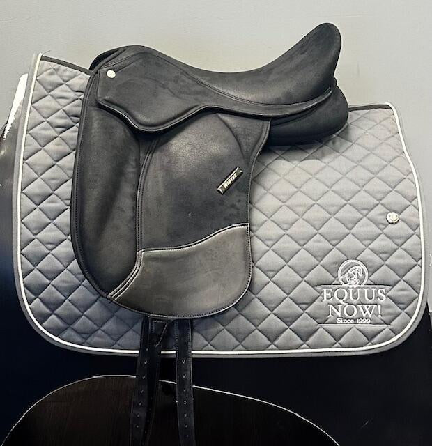 Used Wintec Pro Pony Saddle 15.5" Medium Wide Tree