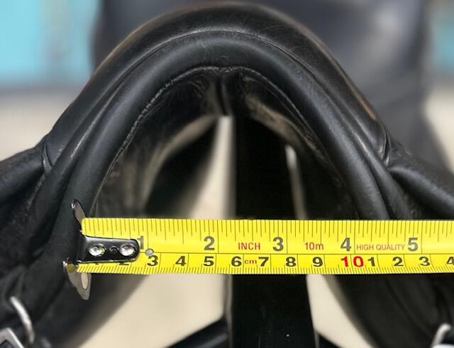 Used County Perfection Dressage Saddle 18" Medium Wide