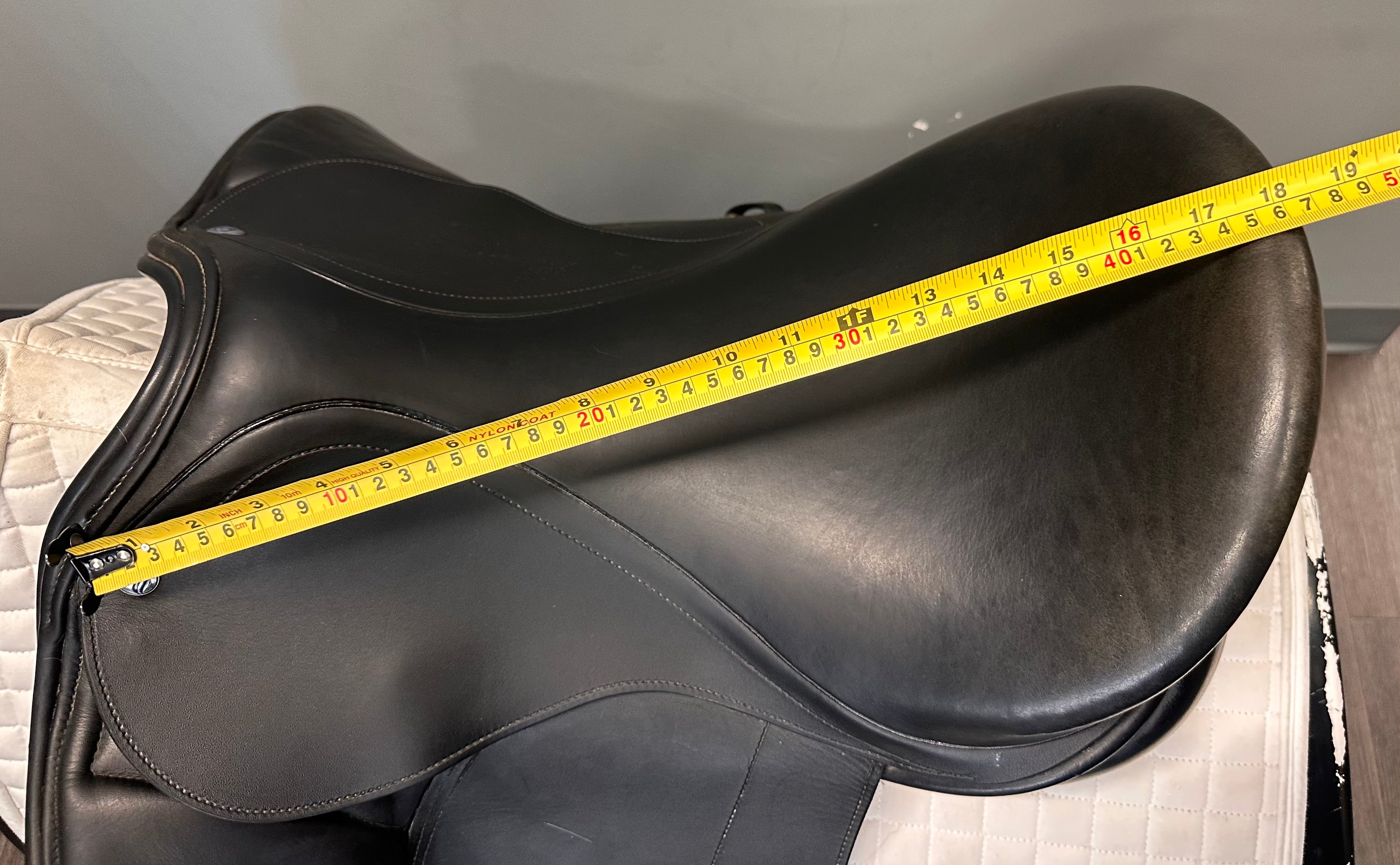 Used Borne Dressage Saddle 18" Wide Tree