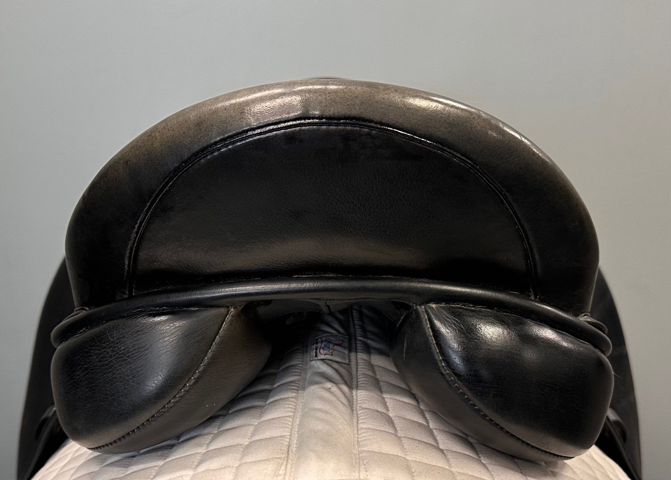 Used Borne Dressage Saddle 18" Wide Tree