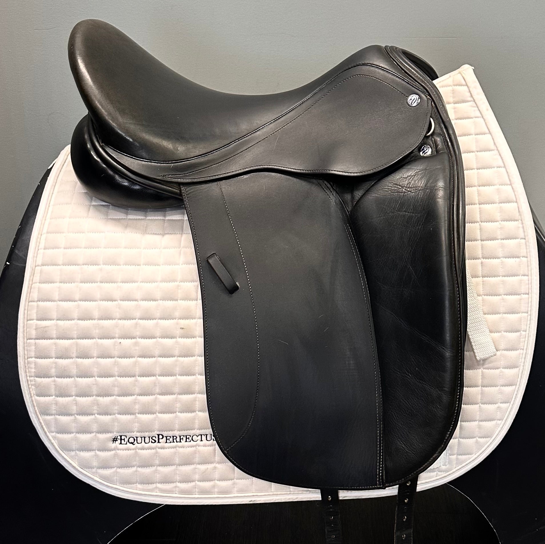 Used Borne Dressage Saddle 18" Wide Tree