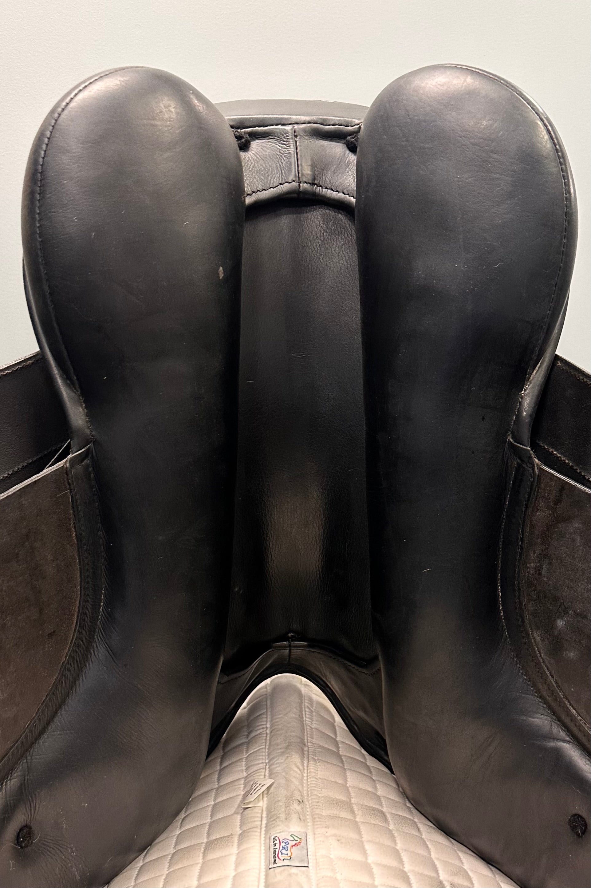 Used Borne Dressage Saddle 18" Wide Tree