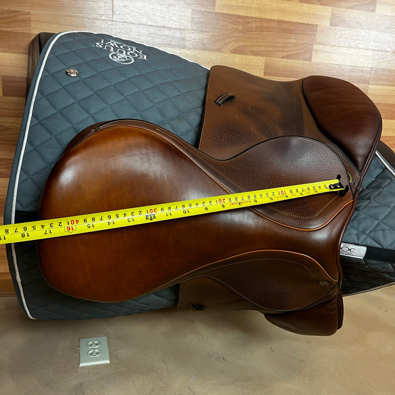 Used Beval Stanford Jump Saddle 17.5" Medium Tree - sku to order - 8000306