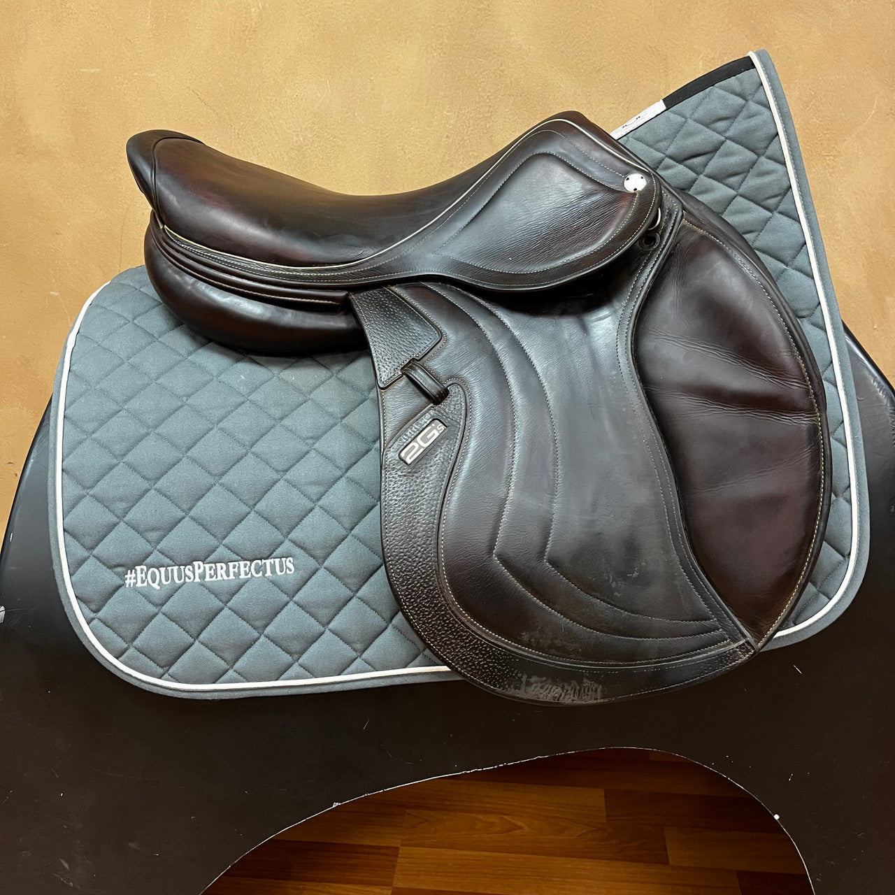 Used CWD Mademoiselle Jump Saddle 17.5" Medium Wide Tree - sku to order - 8000309