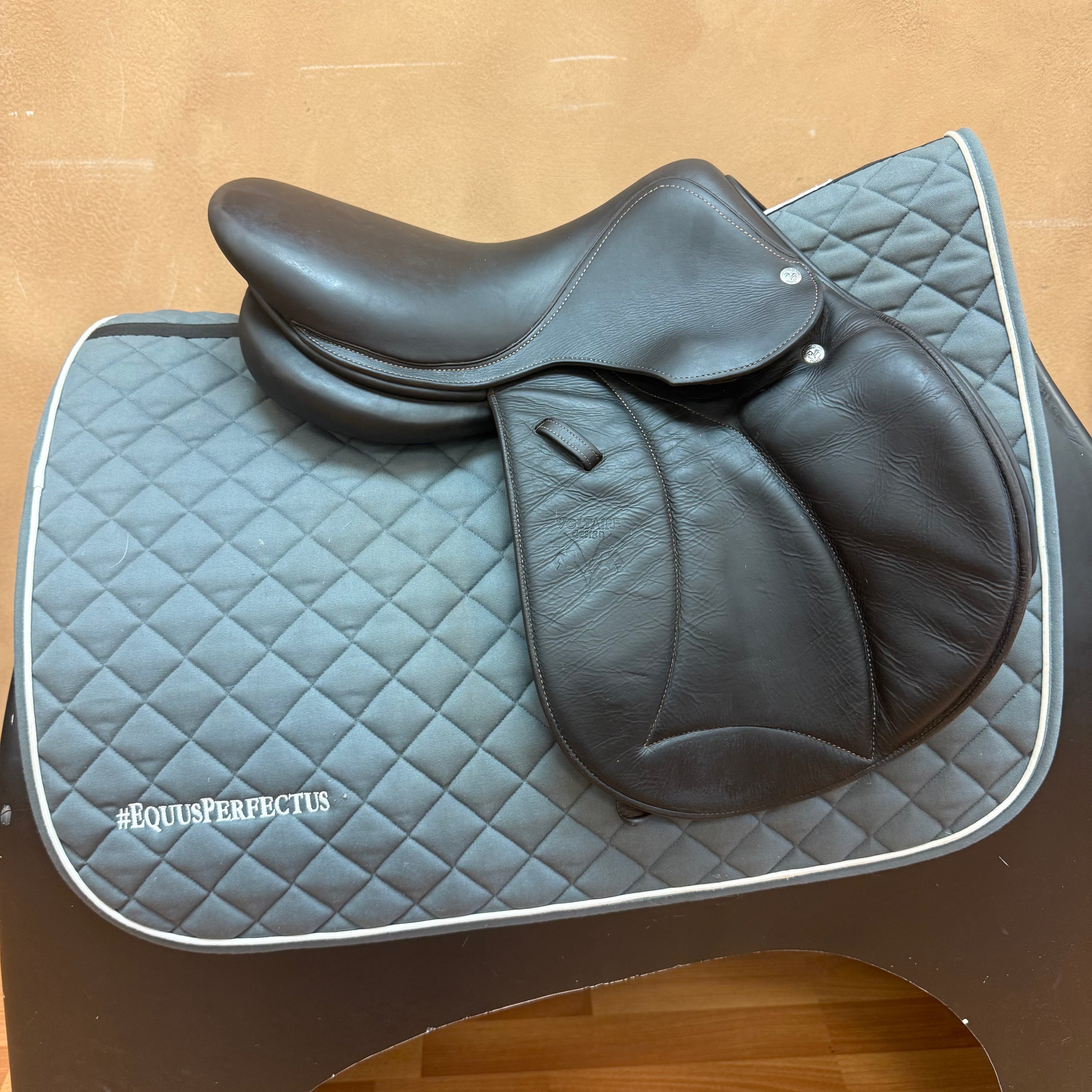 Used Voltaire Welli Pony Jump Saddle 15.5" Medium Tree