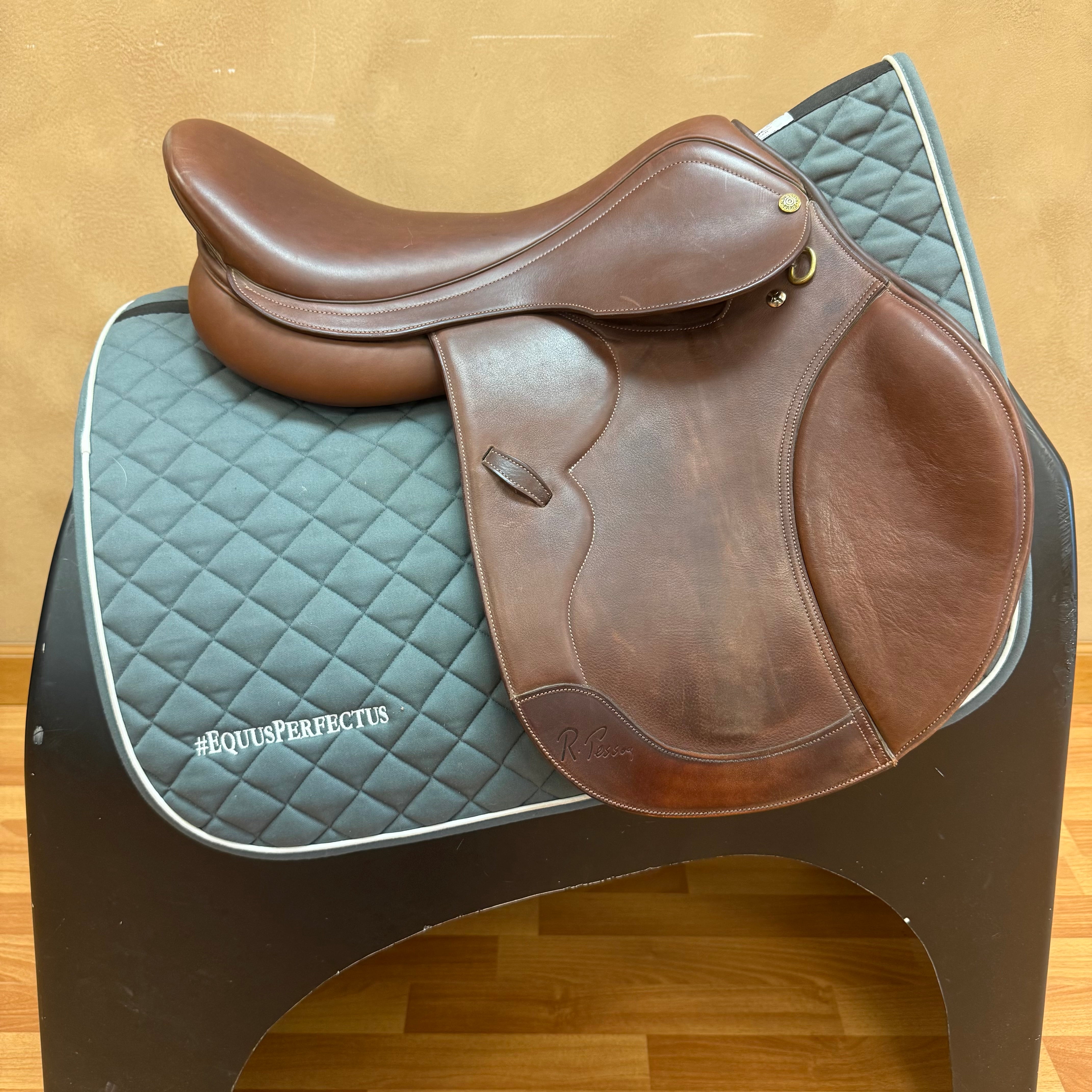 Used Pessoa Gen-X3 Jump Saddle 18" Medium Tree