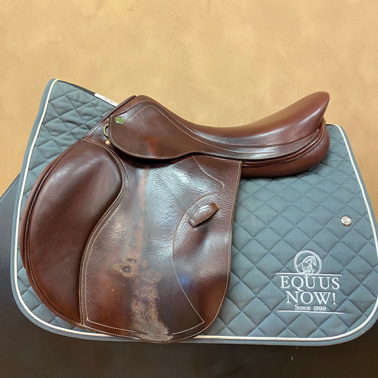 Used HDR Jump Saddle 17.5 Inch Medium Tree - sku to order - 9000310