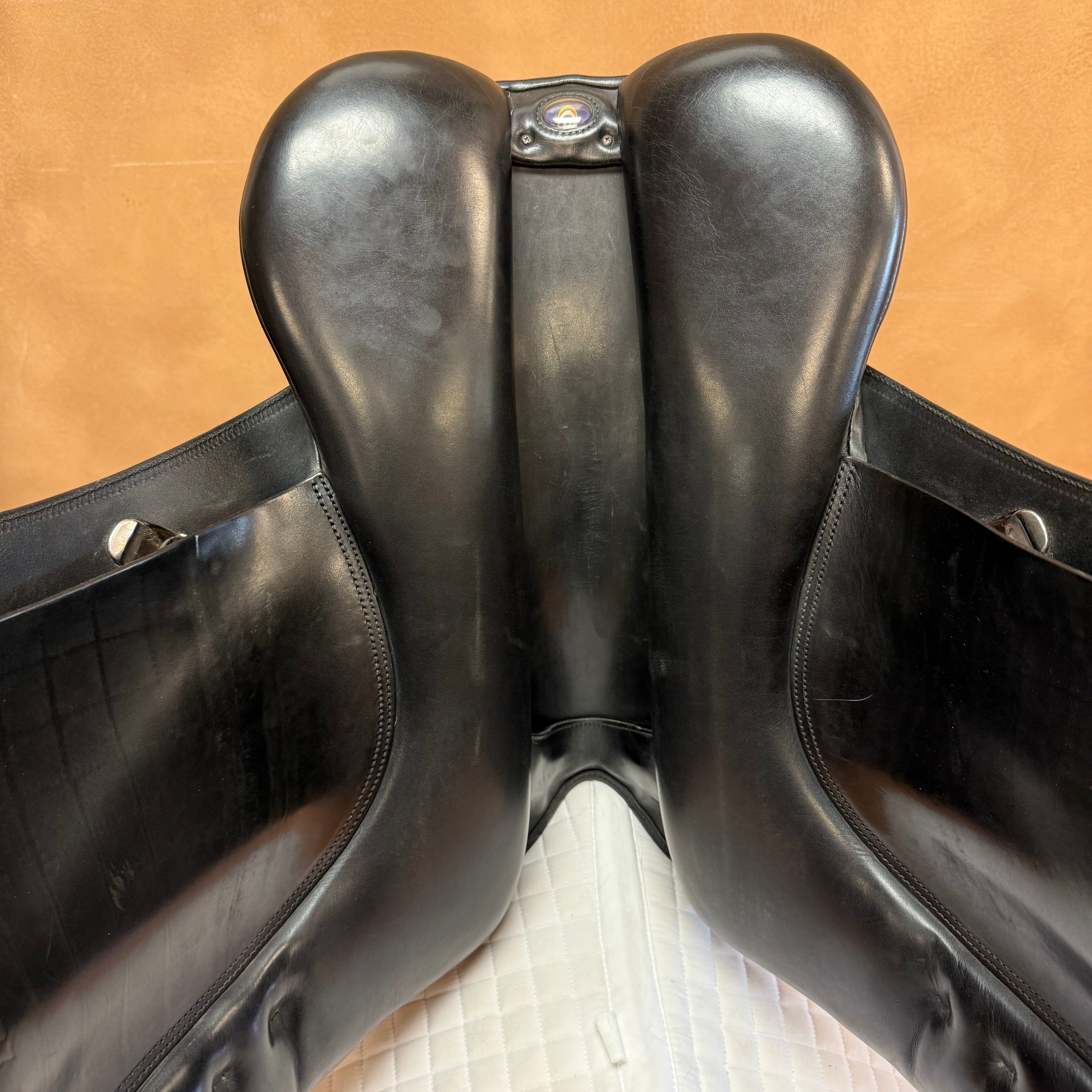 Used Bates Innova Dressage Saddle 18.5" Medium Tree