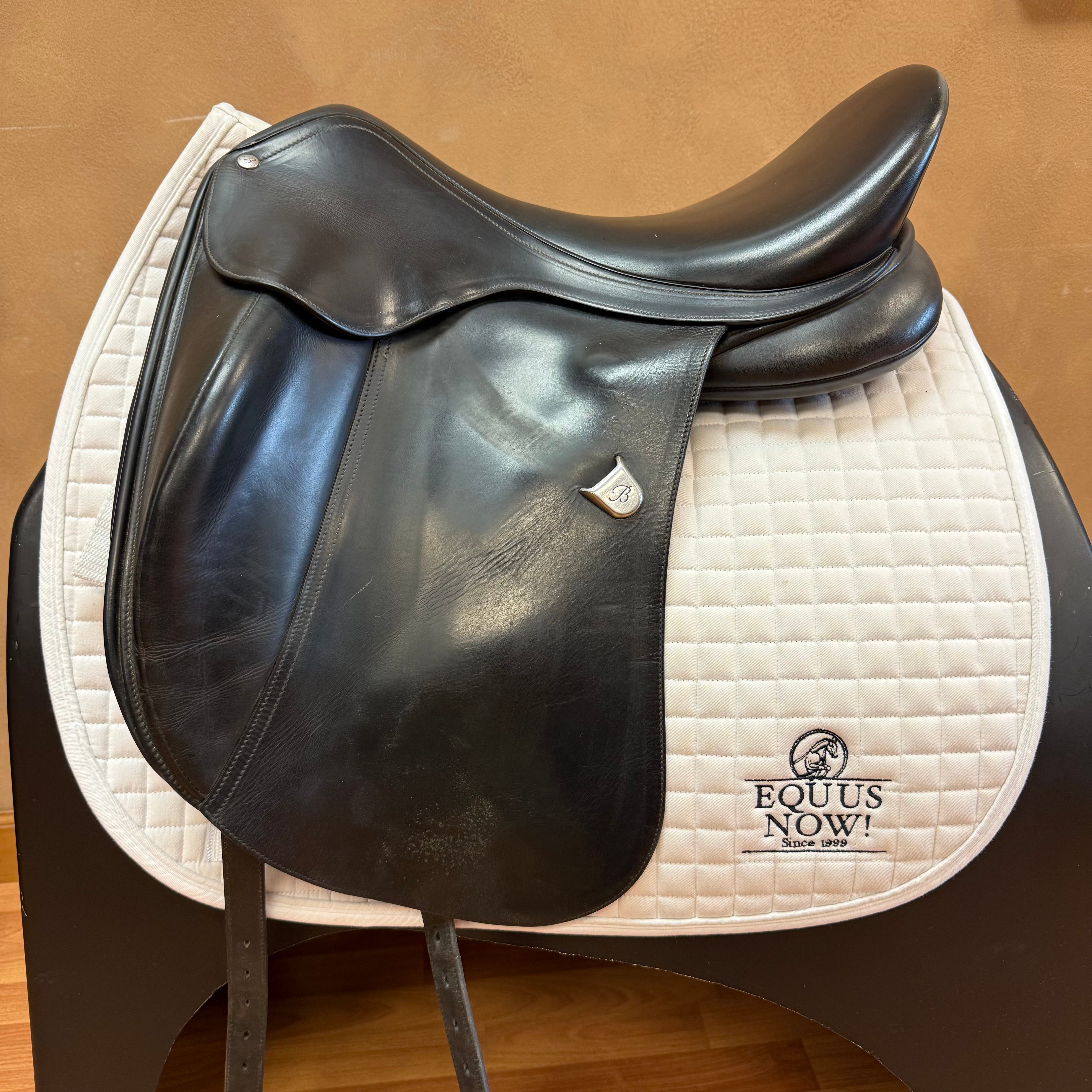 Used Bates Innova Dressage Saddle 18.5" Medium Tree