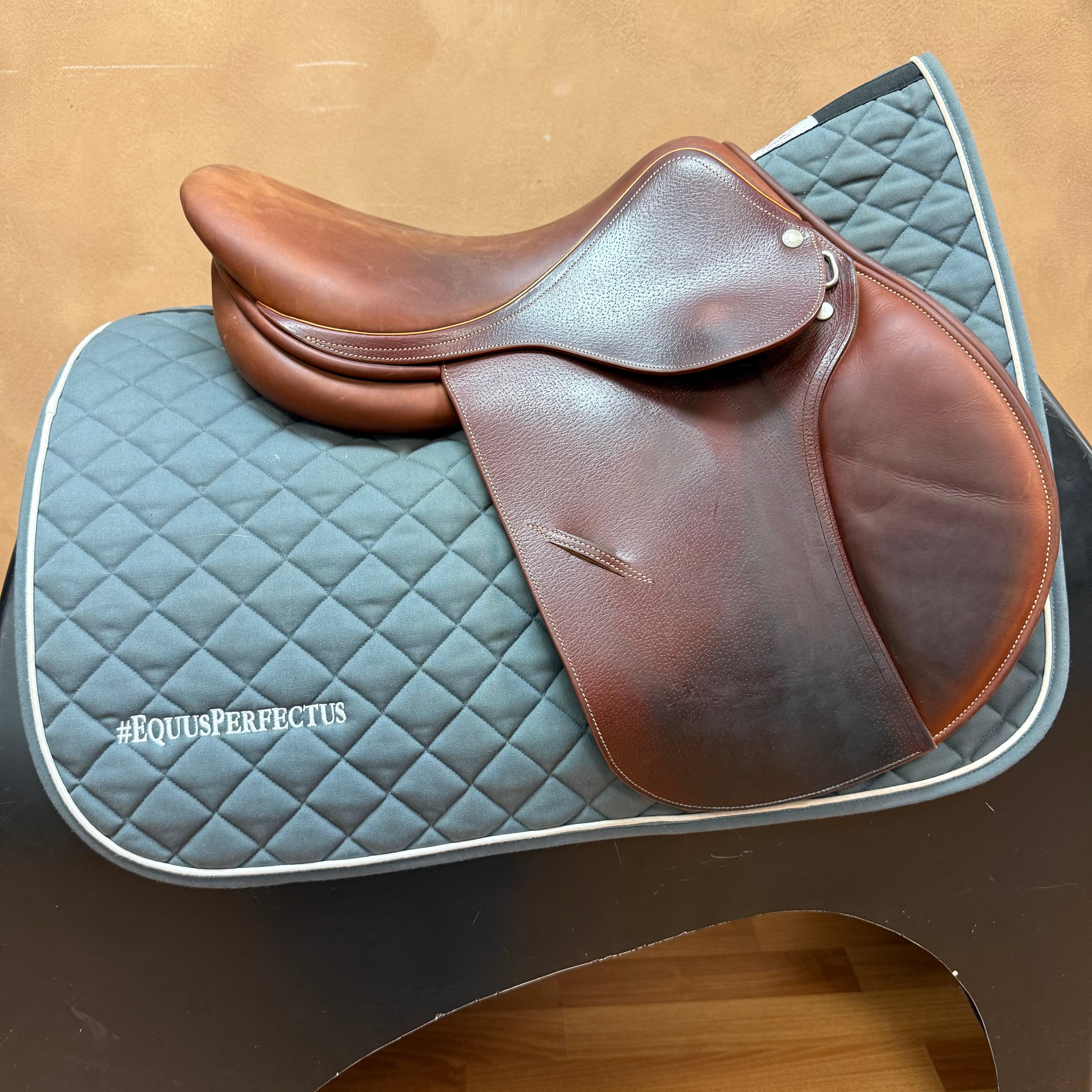 Used Luc Childeric Jump Saddle 16" Medium Tree