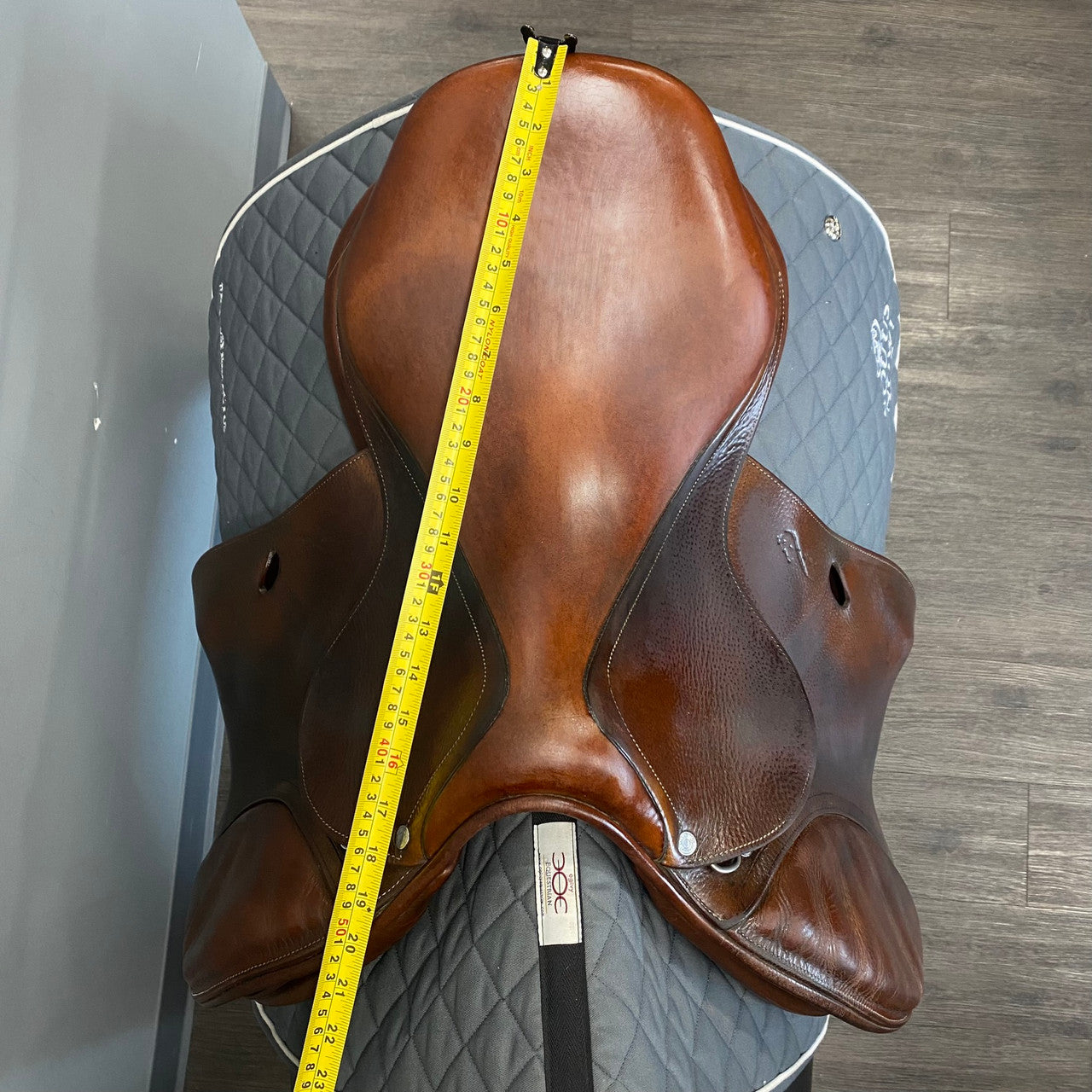 Used Antares Close Contact Jump Saddle 17.5" Medium Tree - sku to order - 4002978