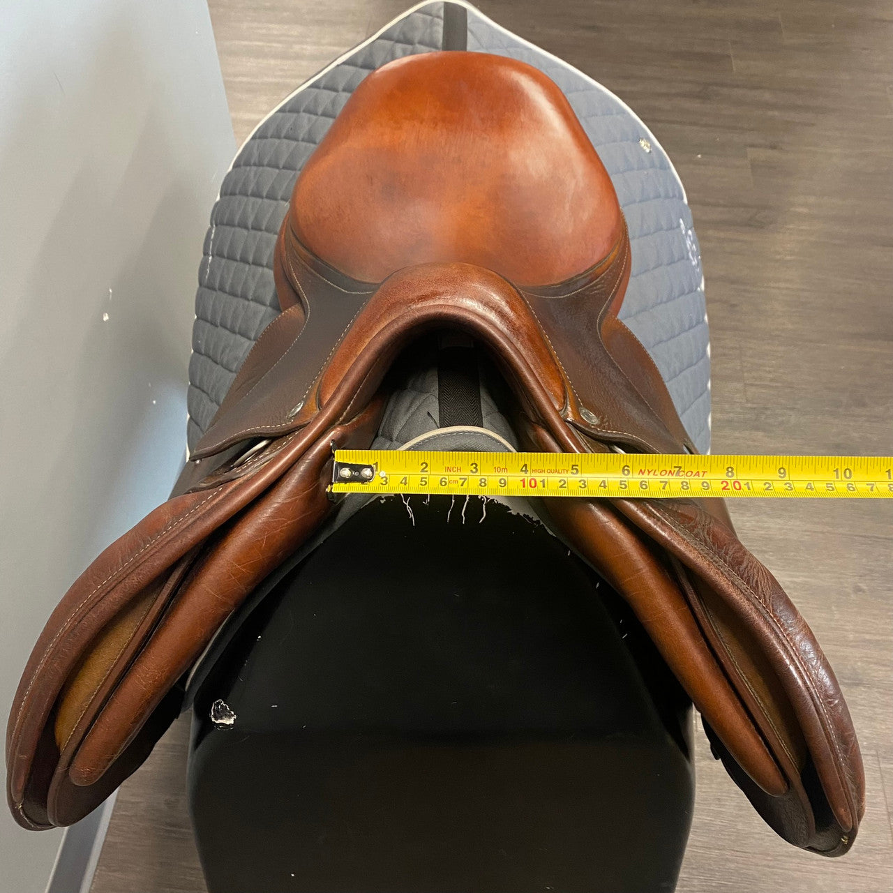 Used Antares Close Contact Jump Saddle 17.5" Medium Tree - sku to order - 4002978