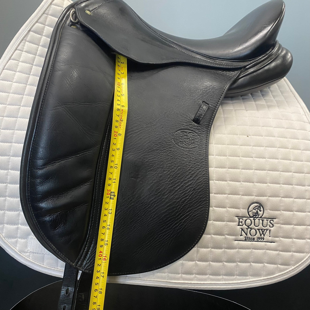 Used Schleese Wave Dressage Saddle 17.5" Wide Tree  - sku to order - 4002979