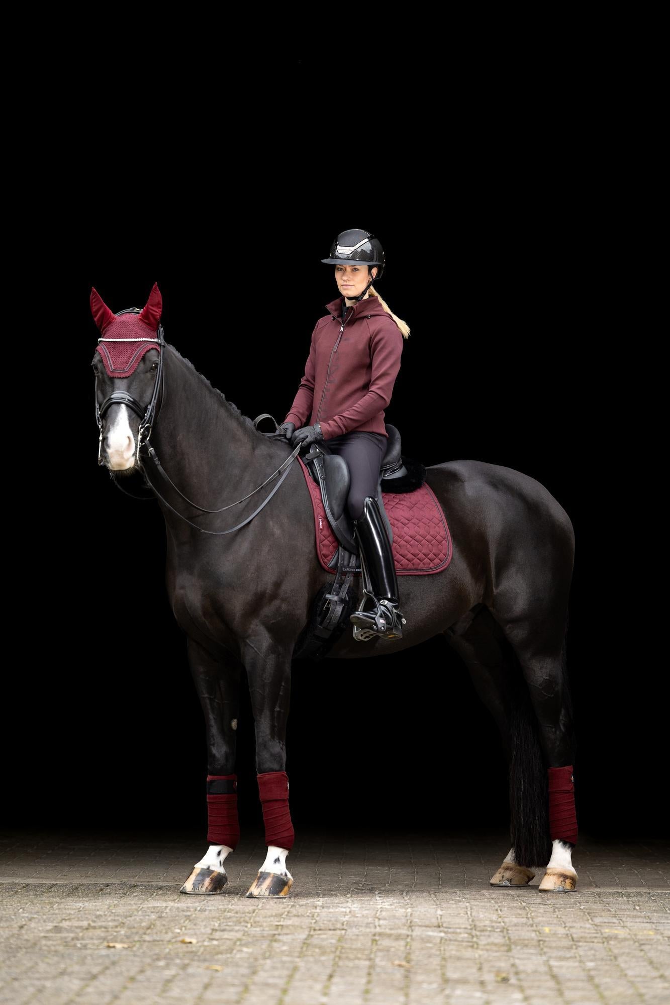 #color_burgundy