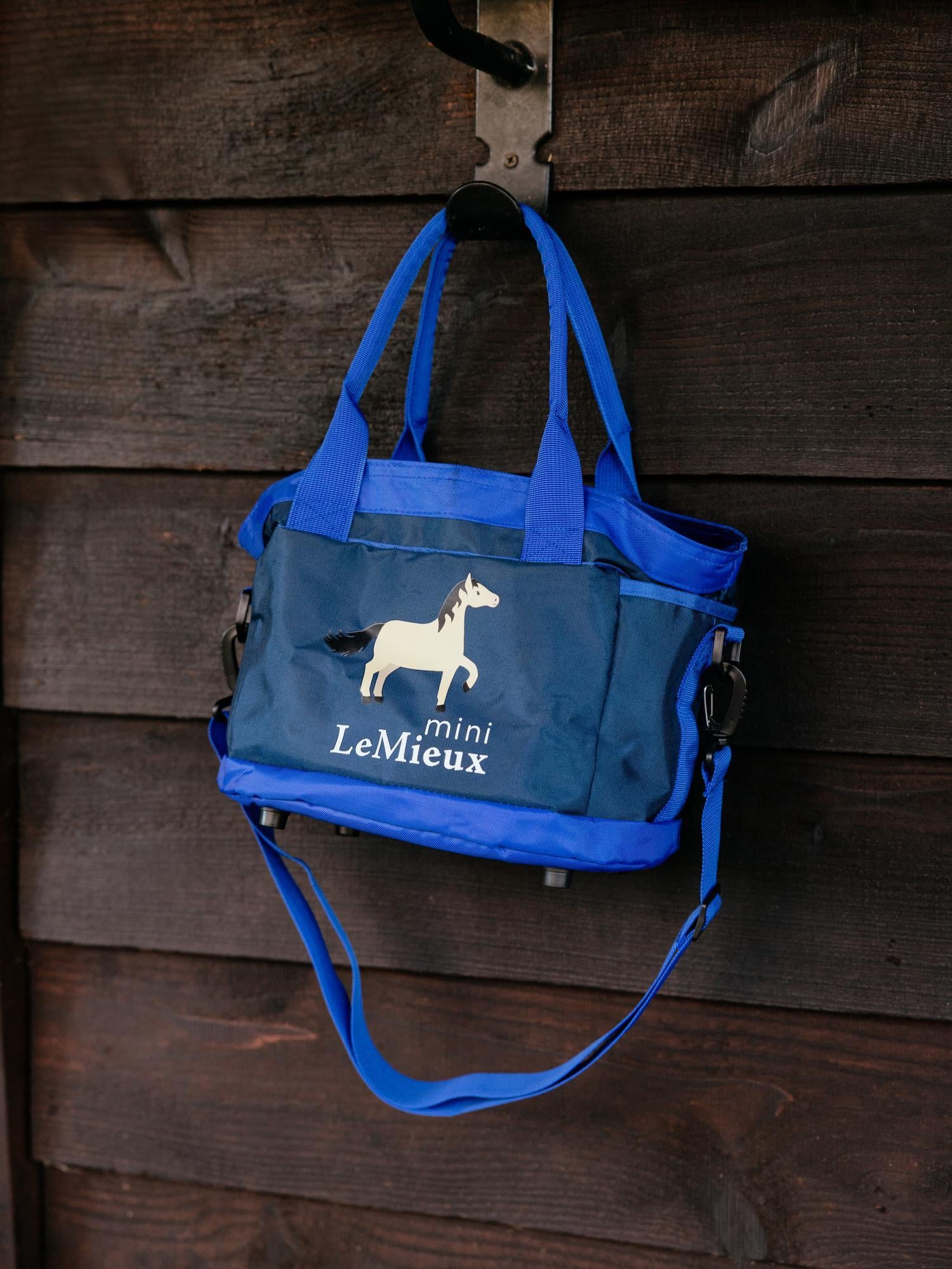 #color_Benetton Blue
