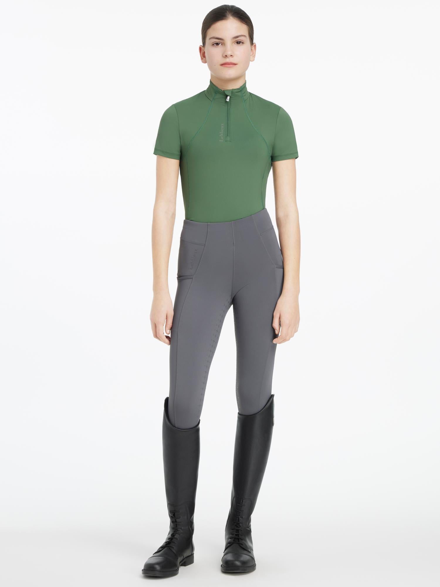 #color_hunter green