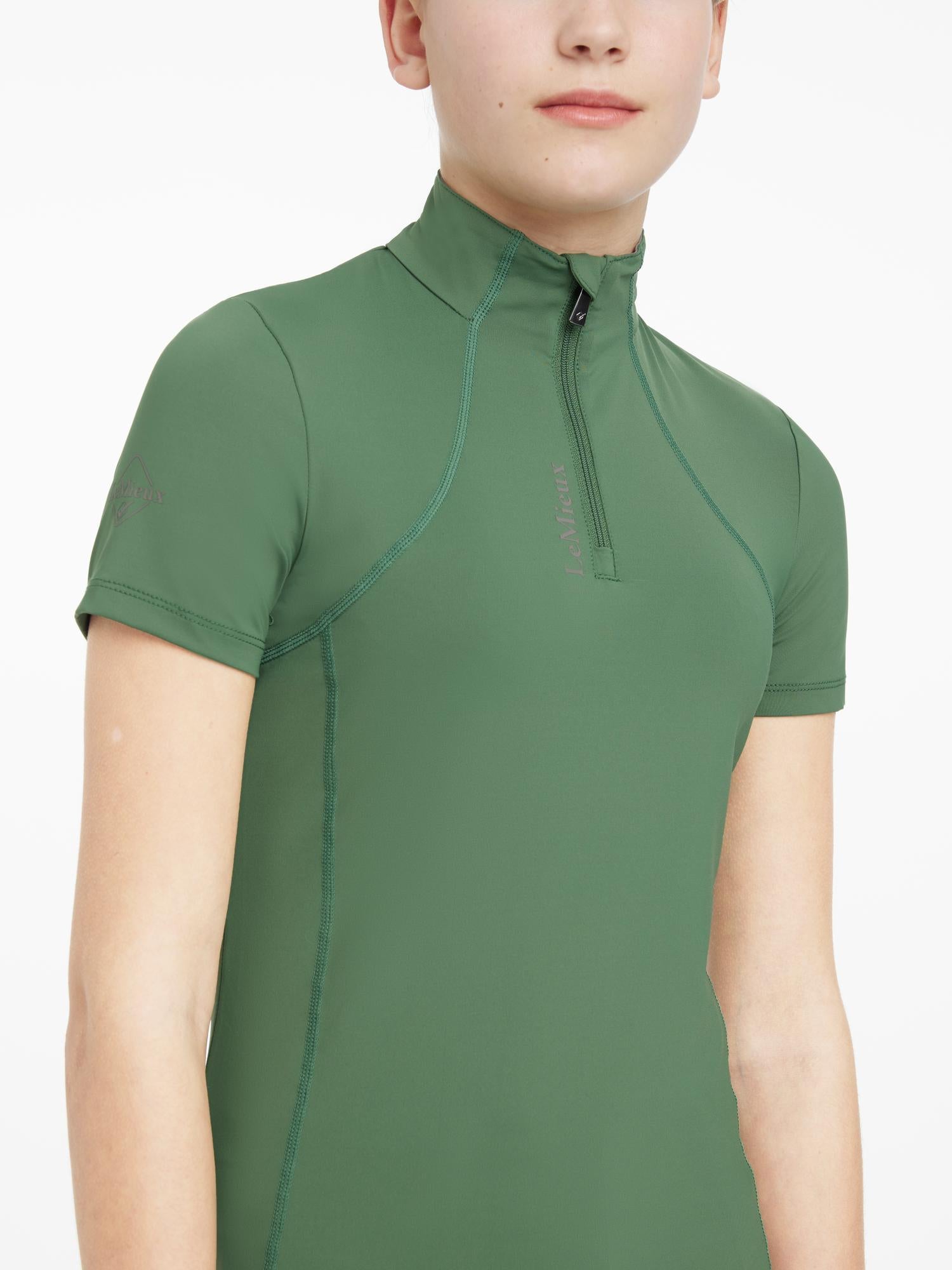 #color_hunter green