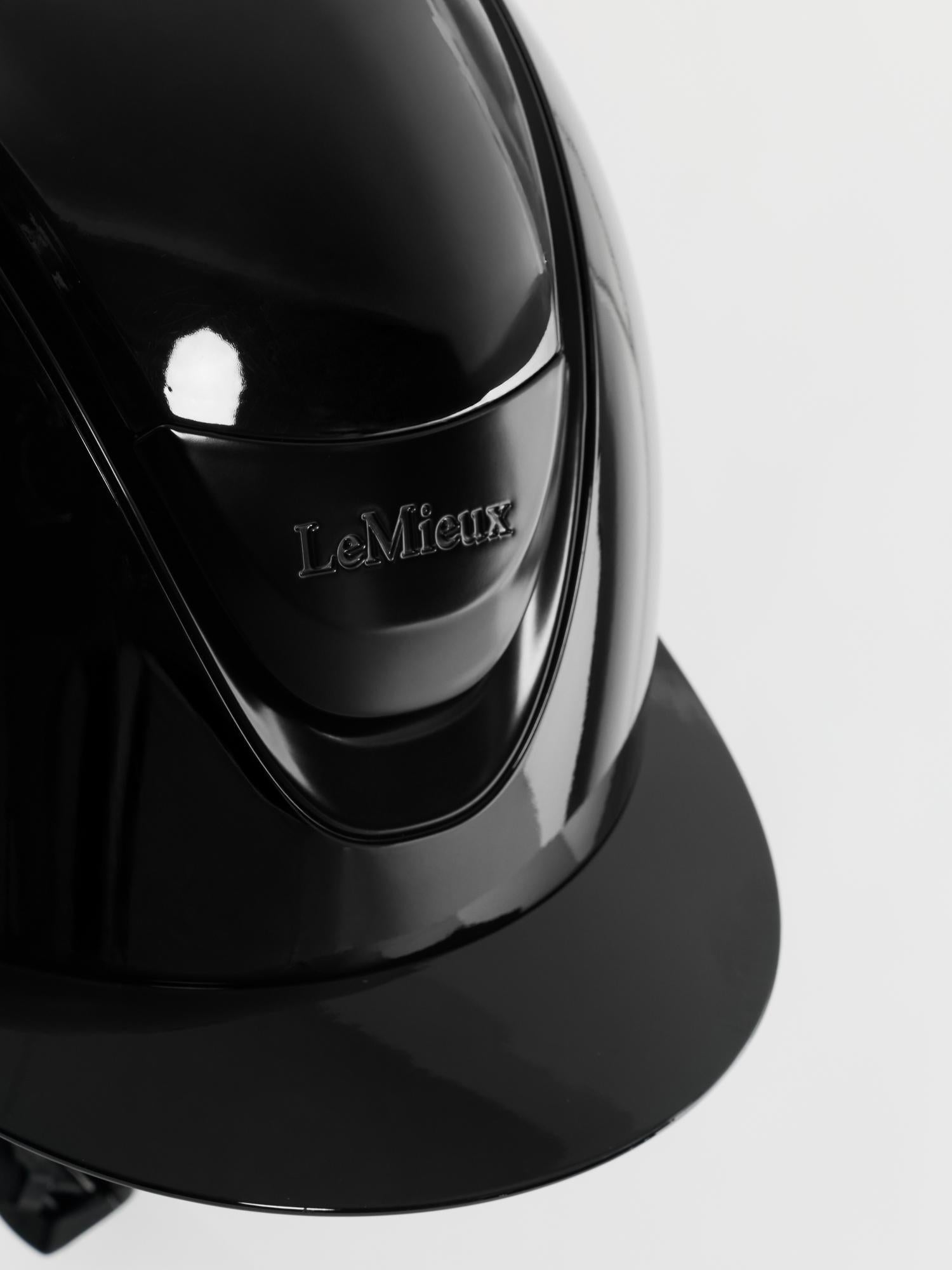 #color_gloss black