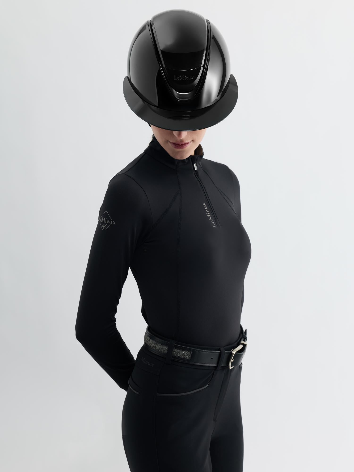 #color_gloss black