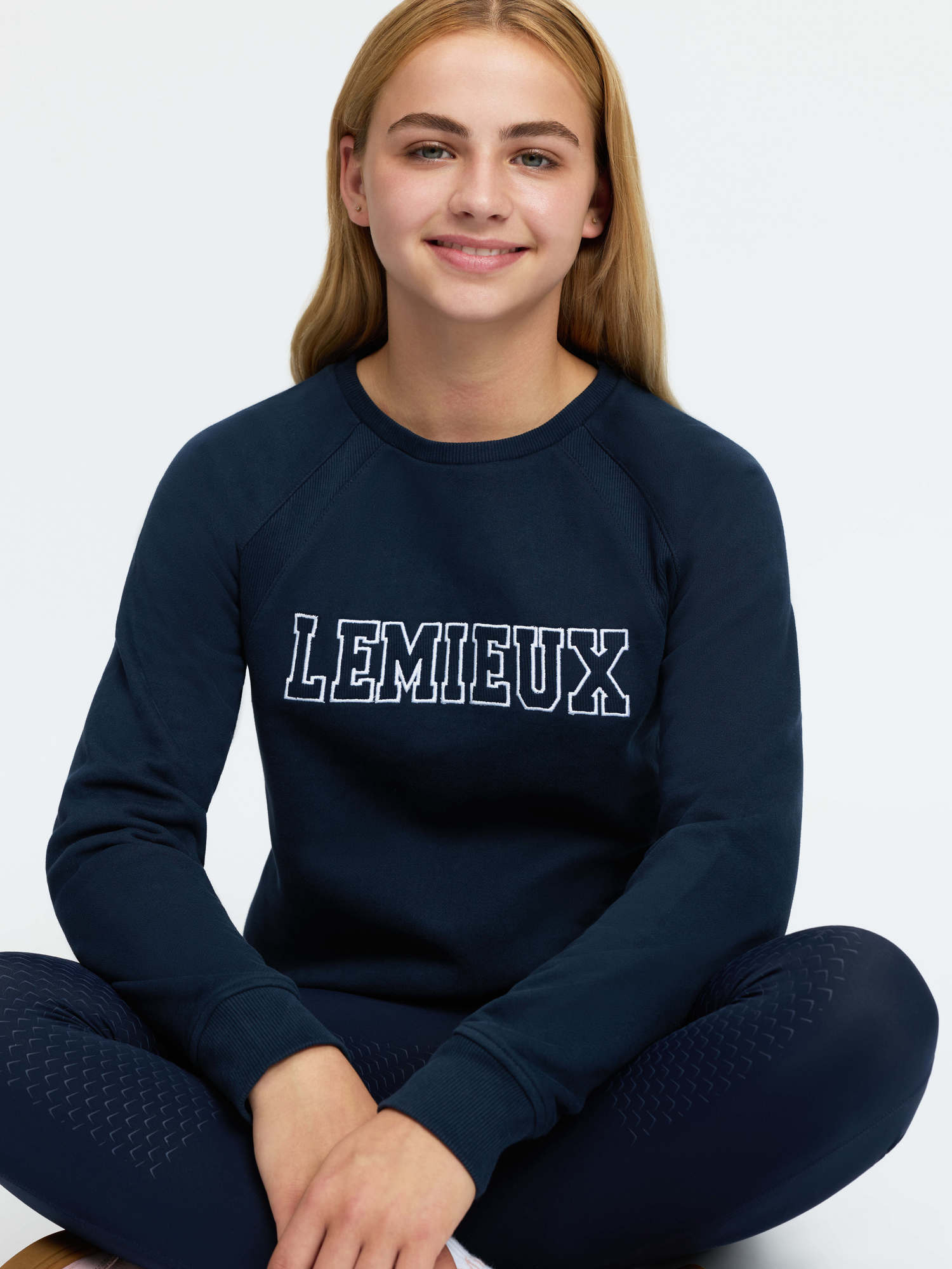 #color_navy