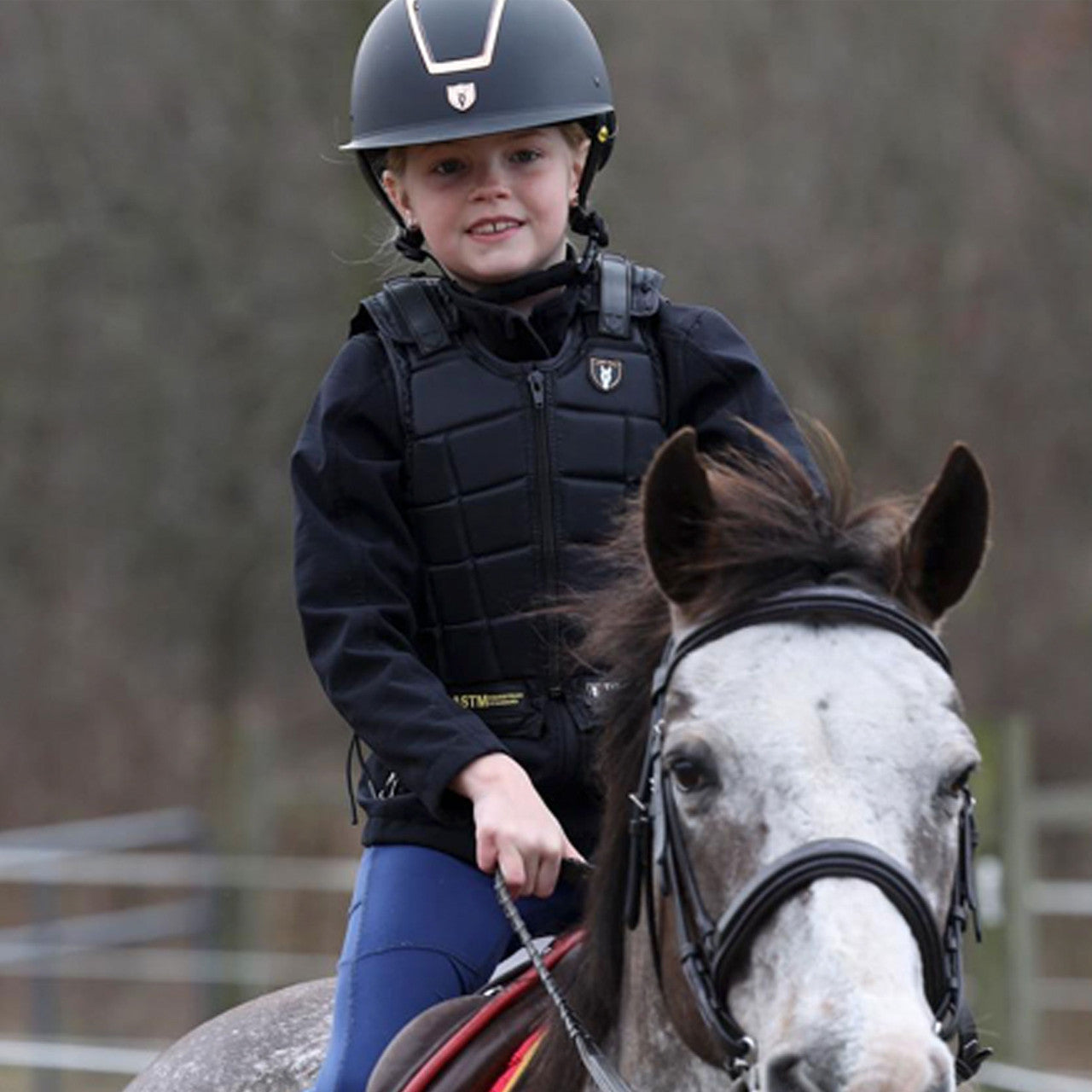 Tipperary Contender Vest Youth - supporting