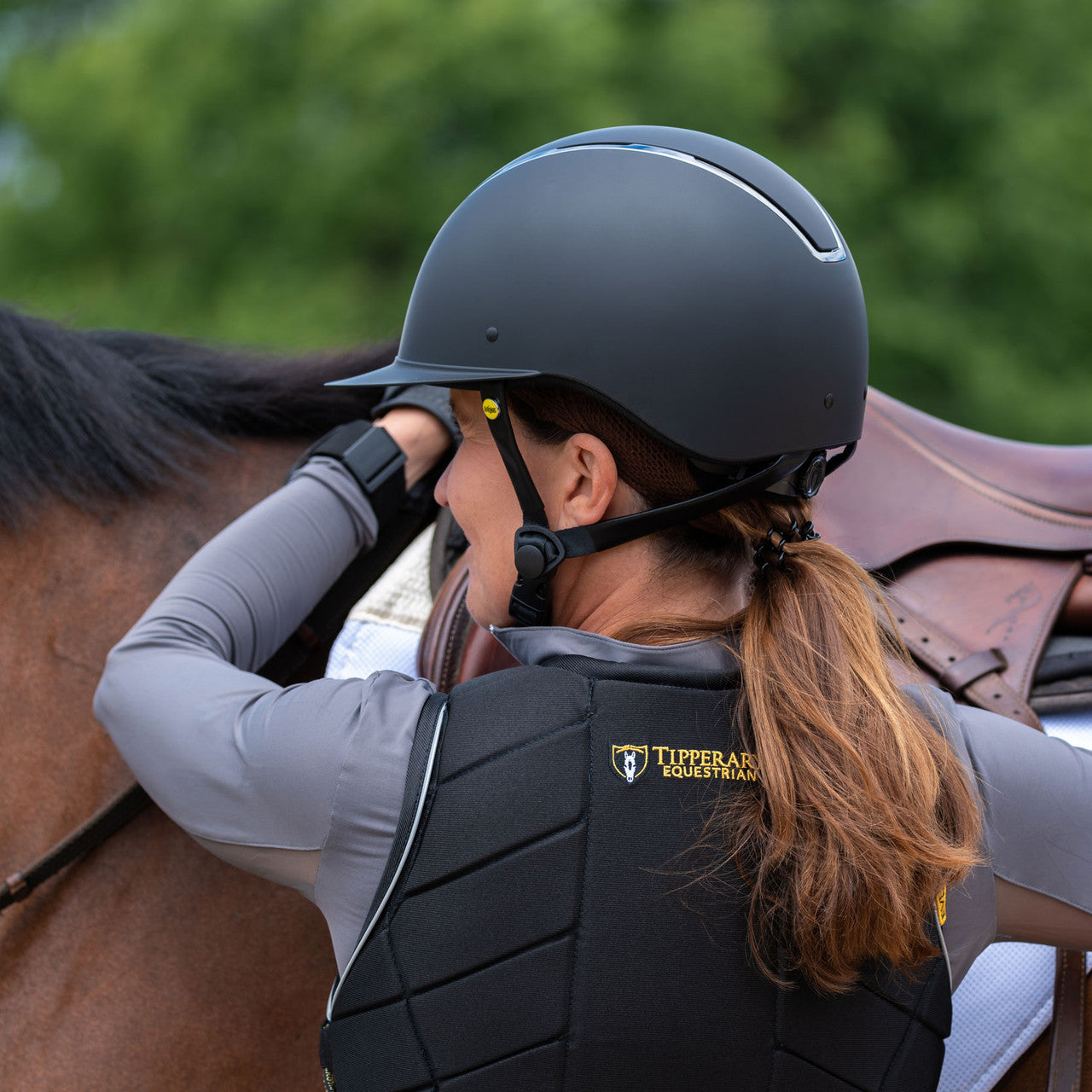 Tipperary Windsor MIPS Wide Brim Helmet - Matte Black - supporting