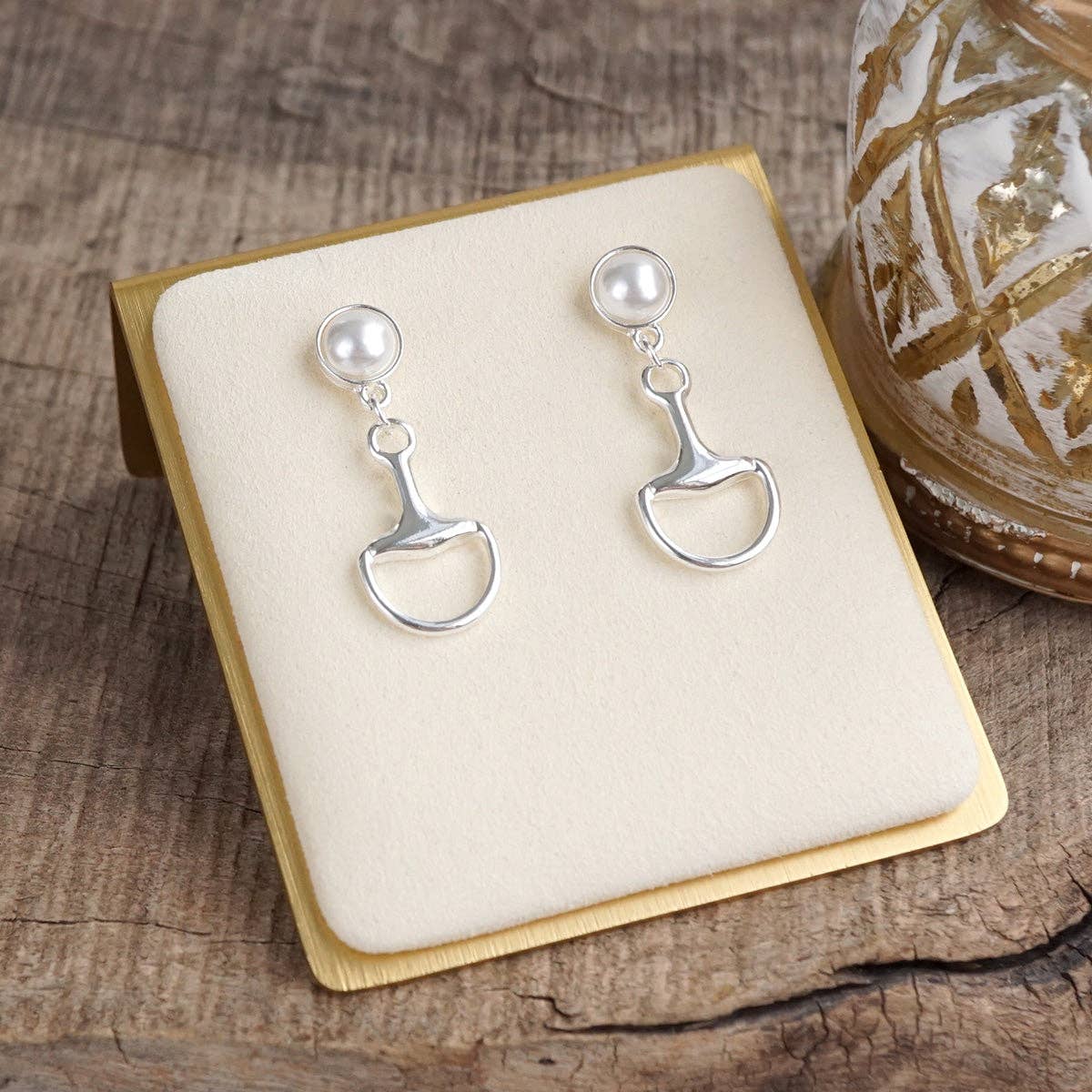 Golden Rein – Pearl Bit Drop Earrings