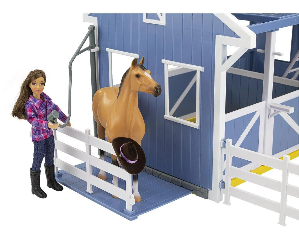 Breyer Deluxe Country Stable with Horse & Wash Stall - sku to order - 112469