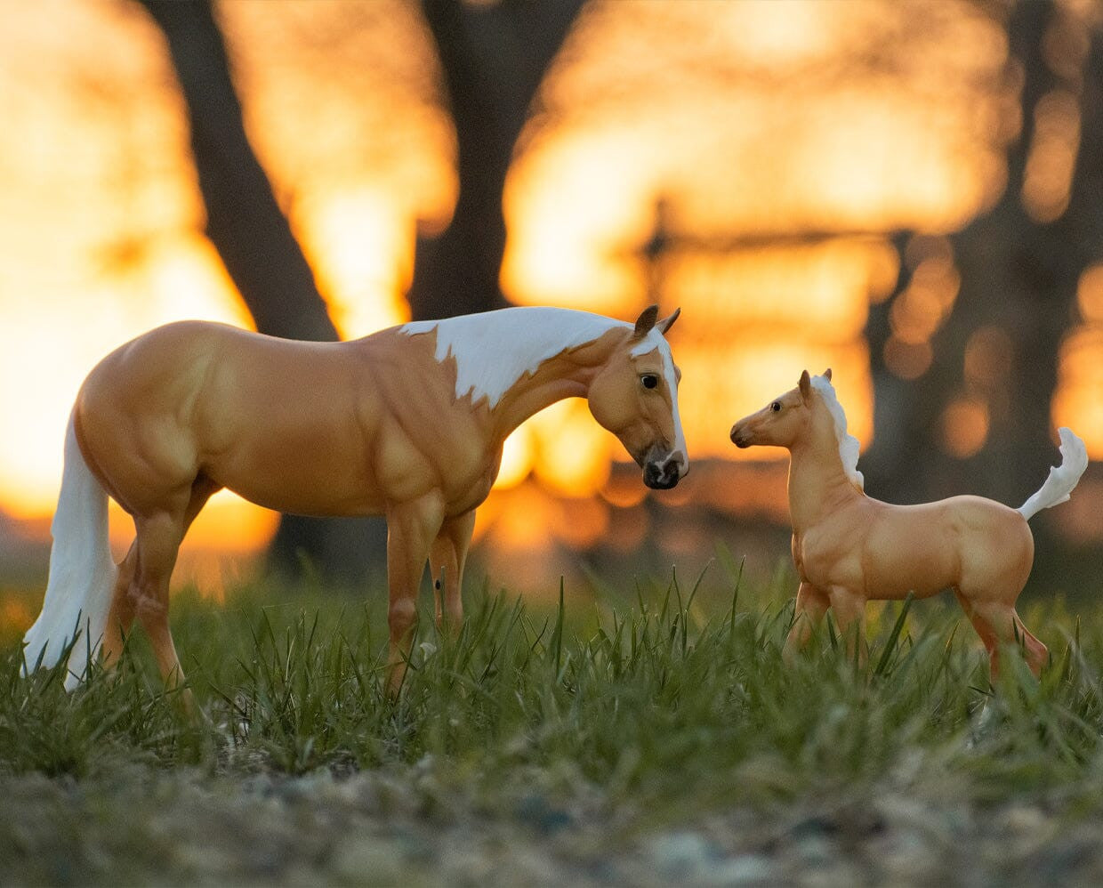 Breyer Ebony Shines and Charlize | Quarter Horse Set - sku to order - 115933