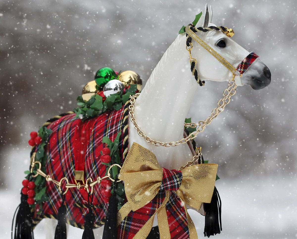 Breyer 2026 Holiday Horse - Holiday Homecoming